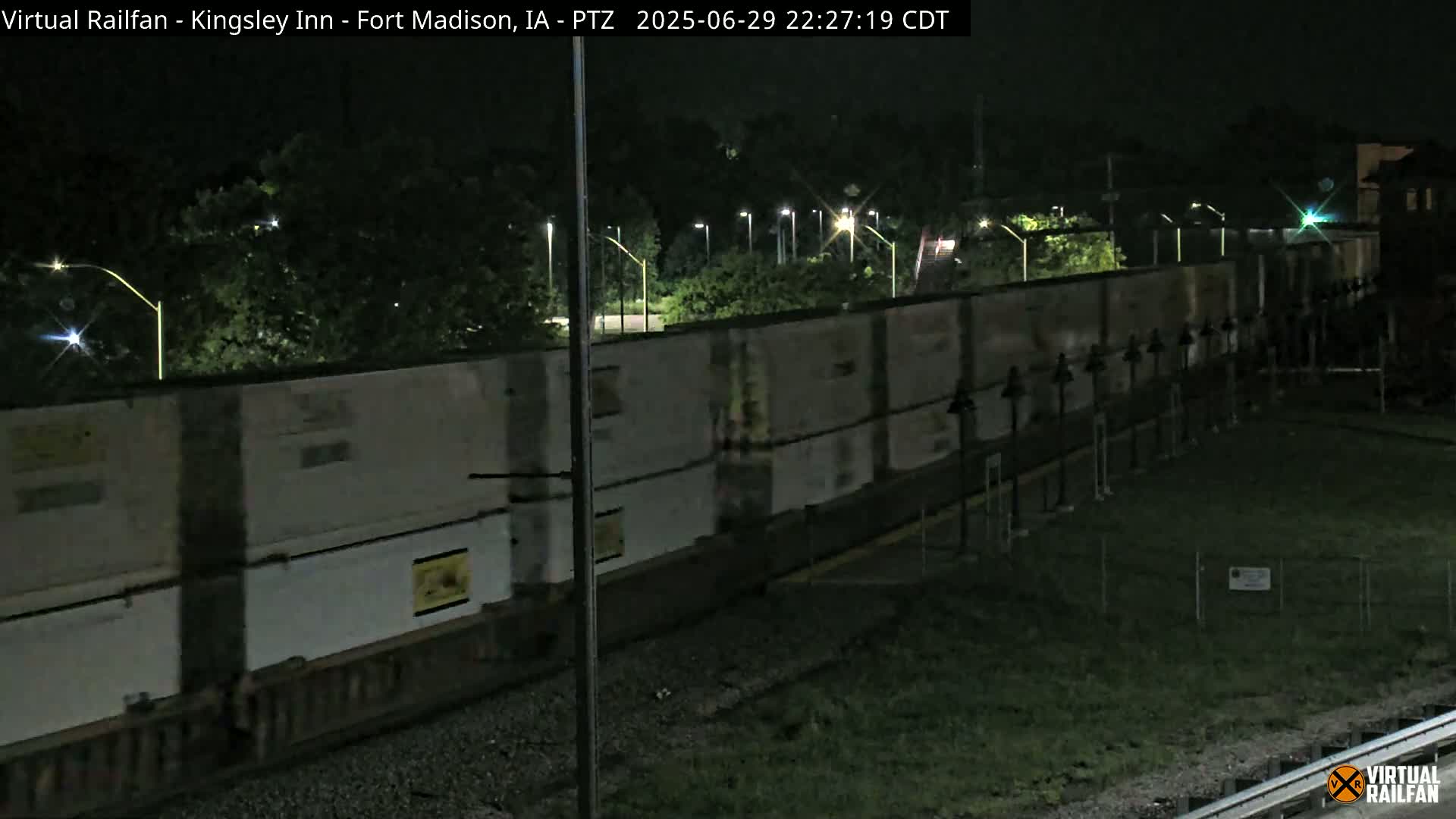 Fort Madison Bridge & Mississippi River & Fort Madison Train Amtrak Station Live Cam - Fort Madison, Lee, Iowa, USA
