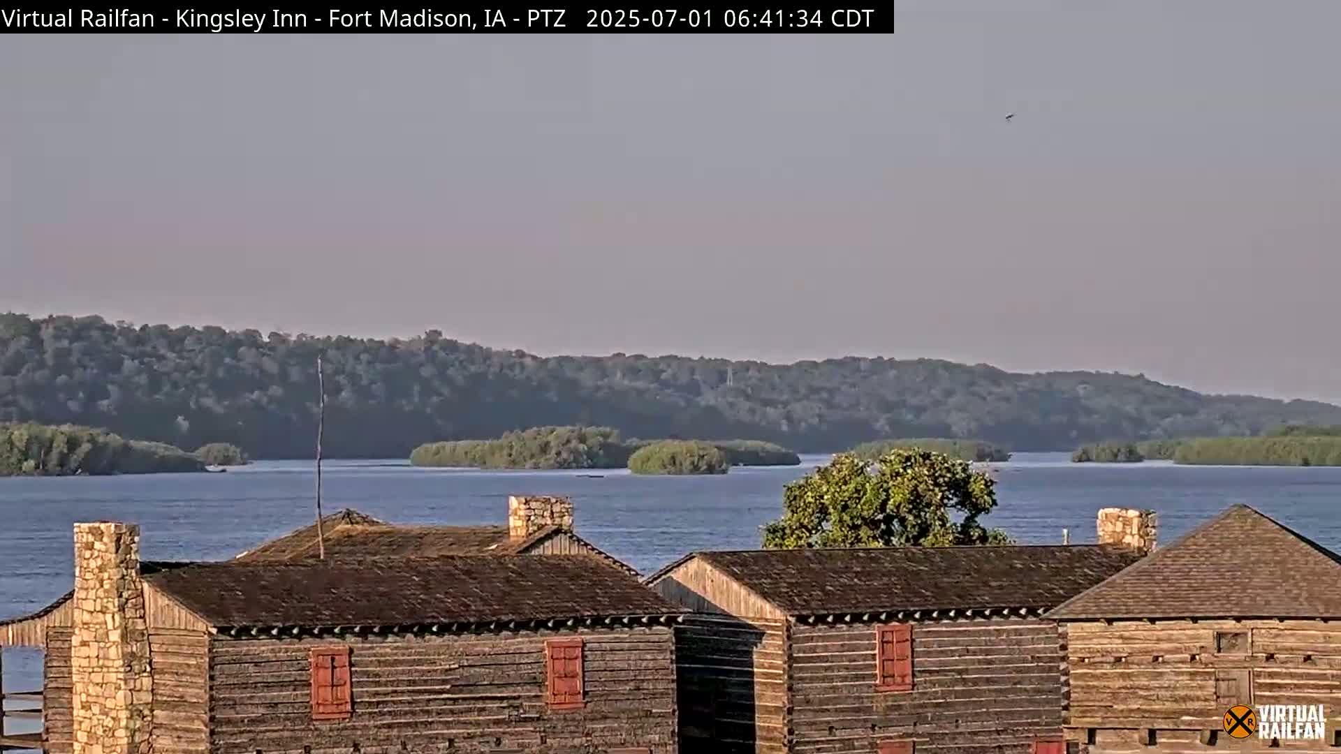 Fort Madison Bridge & Mississippi River & Fort Madison Train Amtrak Station Live Cam - Fort Madison, Lee, Iowa, USA