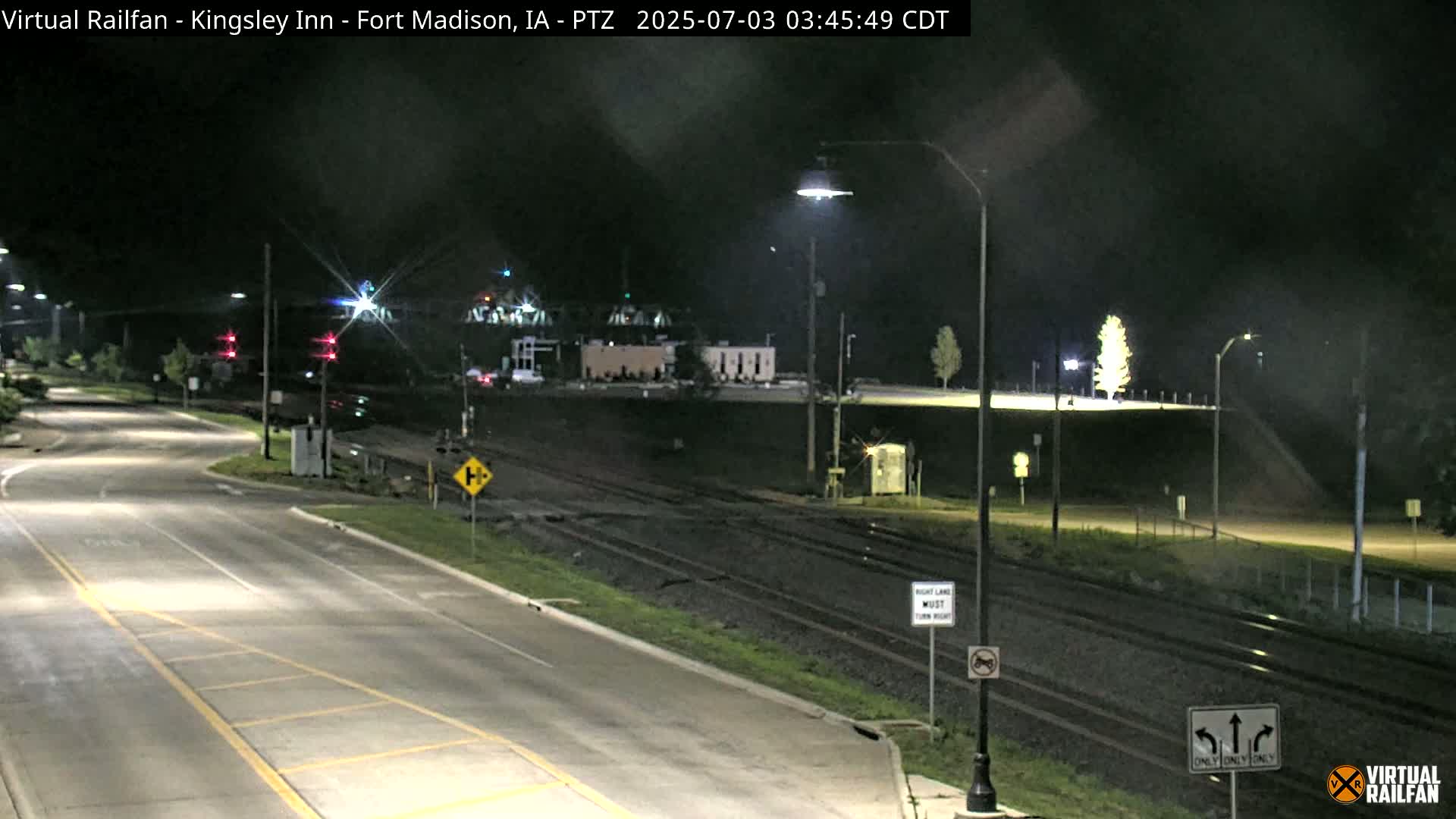 Fort Madison Bridge & Mississippi River & Fort Madison Train Amtrak Station Live Cam - Fort Madison, Lee, Iowa, USA