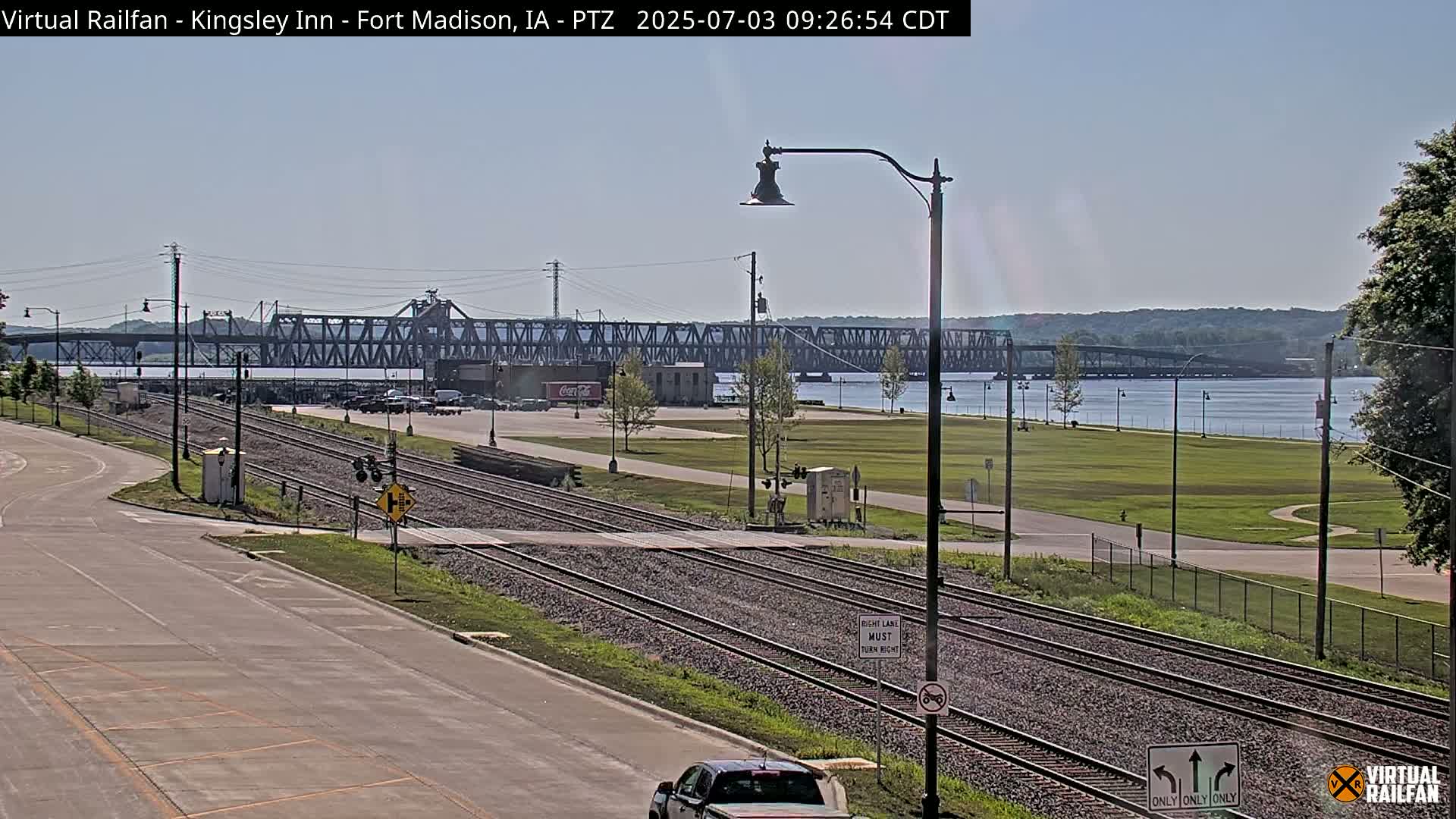 Fort Madison Bridge & Mississippi River & Fort Madison Train Amtrak Station Live Cam - Fort Madison, Lee, Iowa, USA