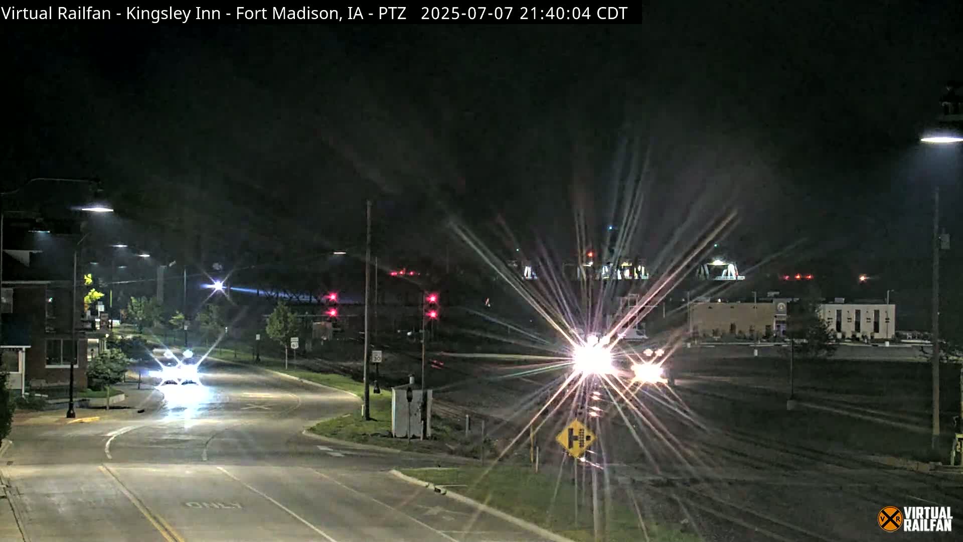 Fort Madison Bridge & Mississippi River & Fort Madison Train Amtrak Station Live Cam - Fort Madison, Lee, Iowa, USA