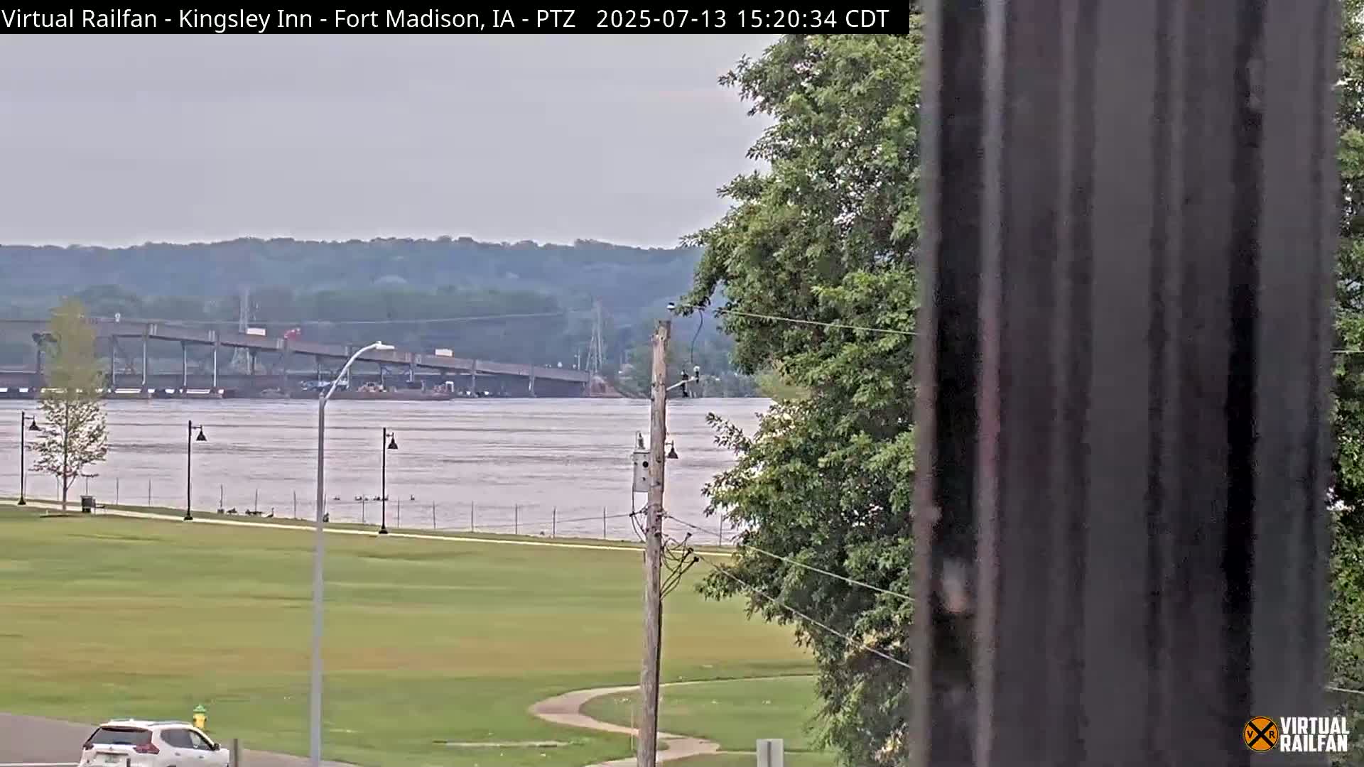 Fort Madison Bridge & Mississippi River & Fort Madison Train Amtrak Station Live Cam - Fort Madison, Lee, Iowa, USA
