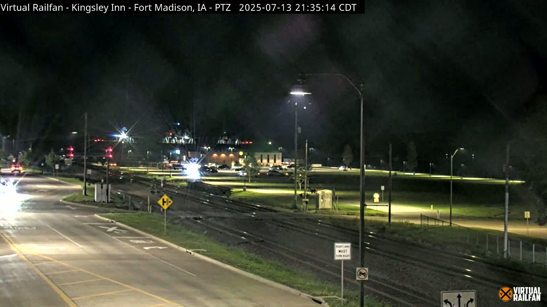 Fort Madison Bridge & Mississippi River & Fort Madison Train Amtrak Station Live Cam - Fort Madison, Lee, Iowa, USA