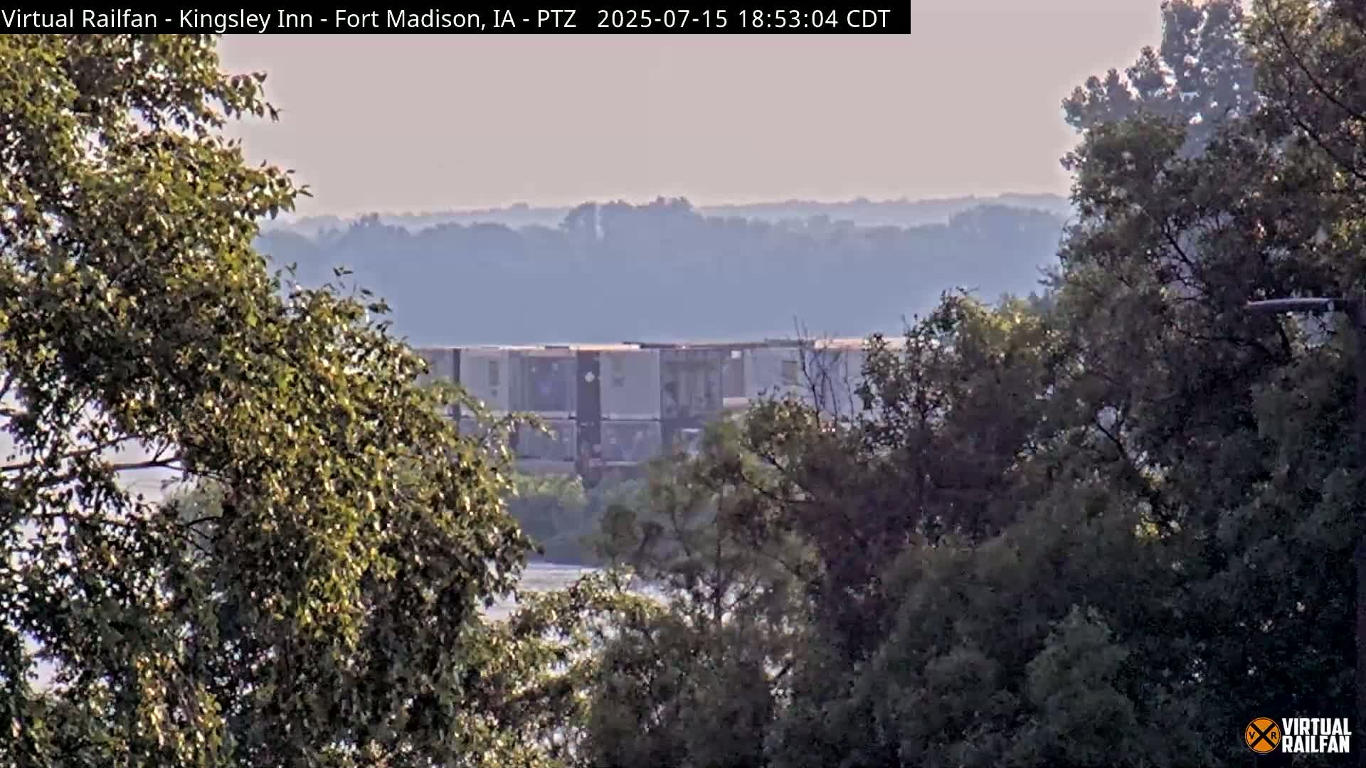 Fort Madison Bridge & Mississippi River & Fort Madison Train Amtrak Station Live Cam - Fort Madison, Lee, Iowa, USA