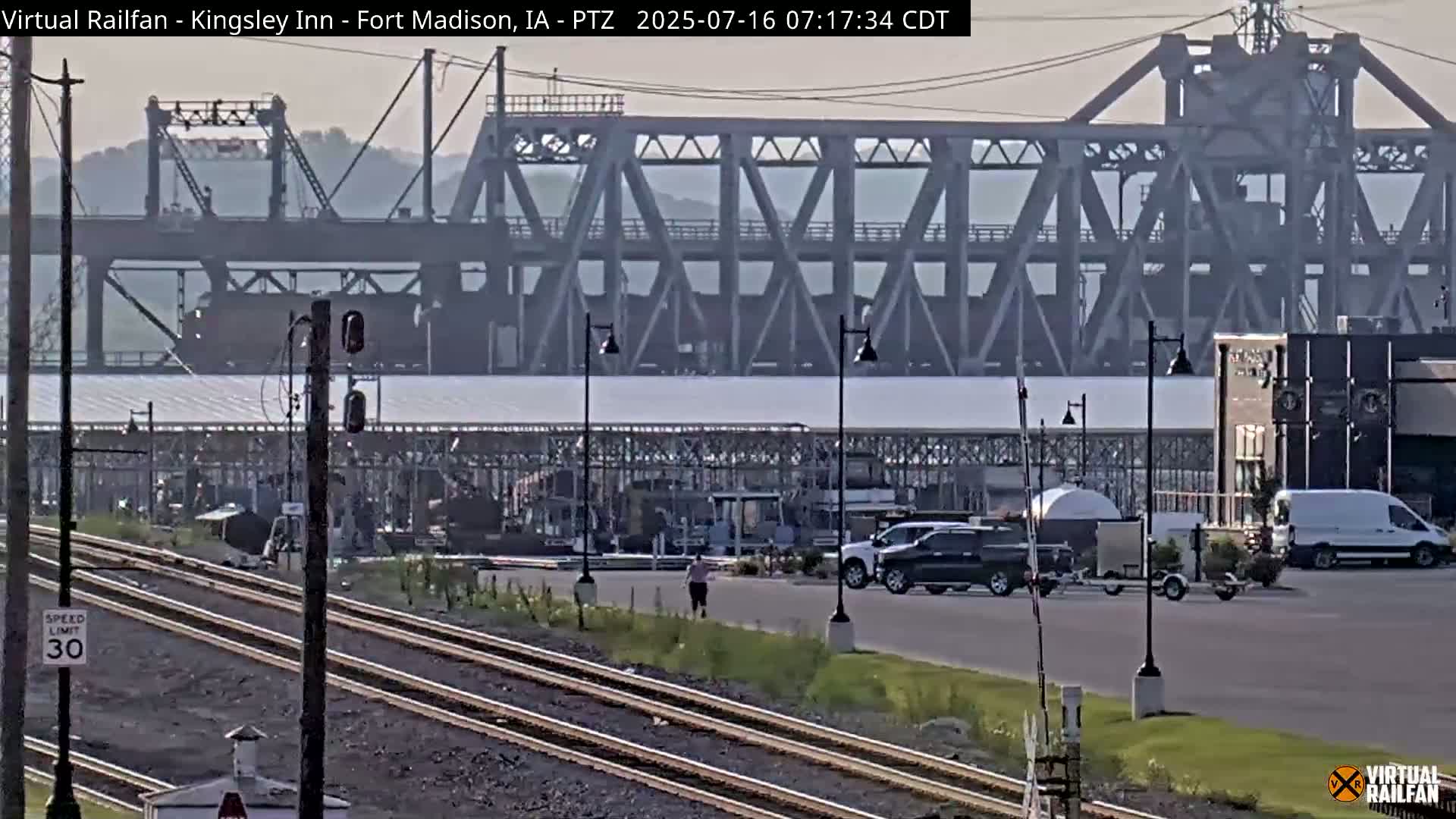 Fort Madison Bridge & Mississippi River & Fort Madison Train Amtrak Station Live Cam - Fort Madison, Lee, Iowa, USA