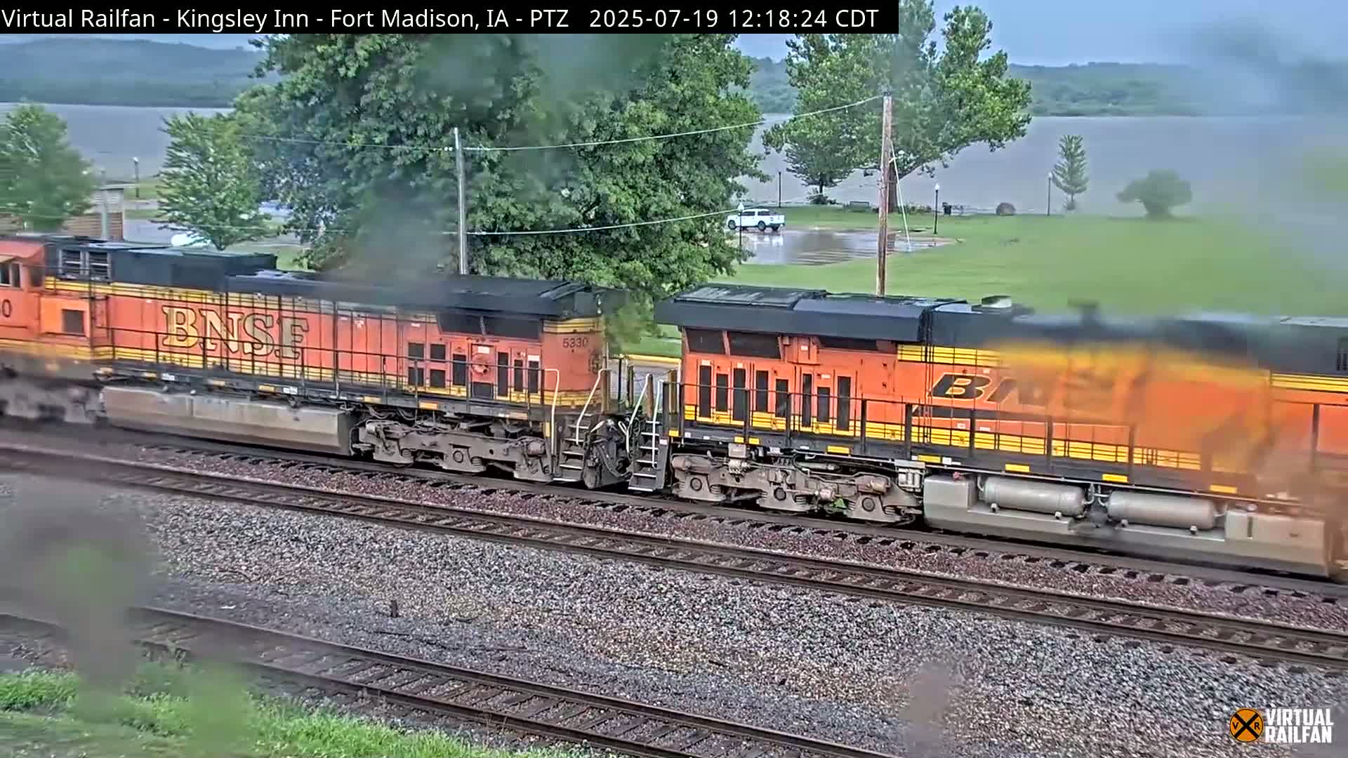Fort Madison Bridge & Mississippi River & Fort Madison Train Amtrak Station Live Cam - Fort Madison, Lee, Iowa, USA