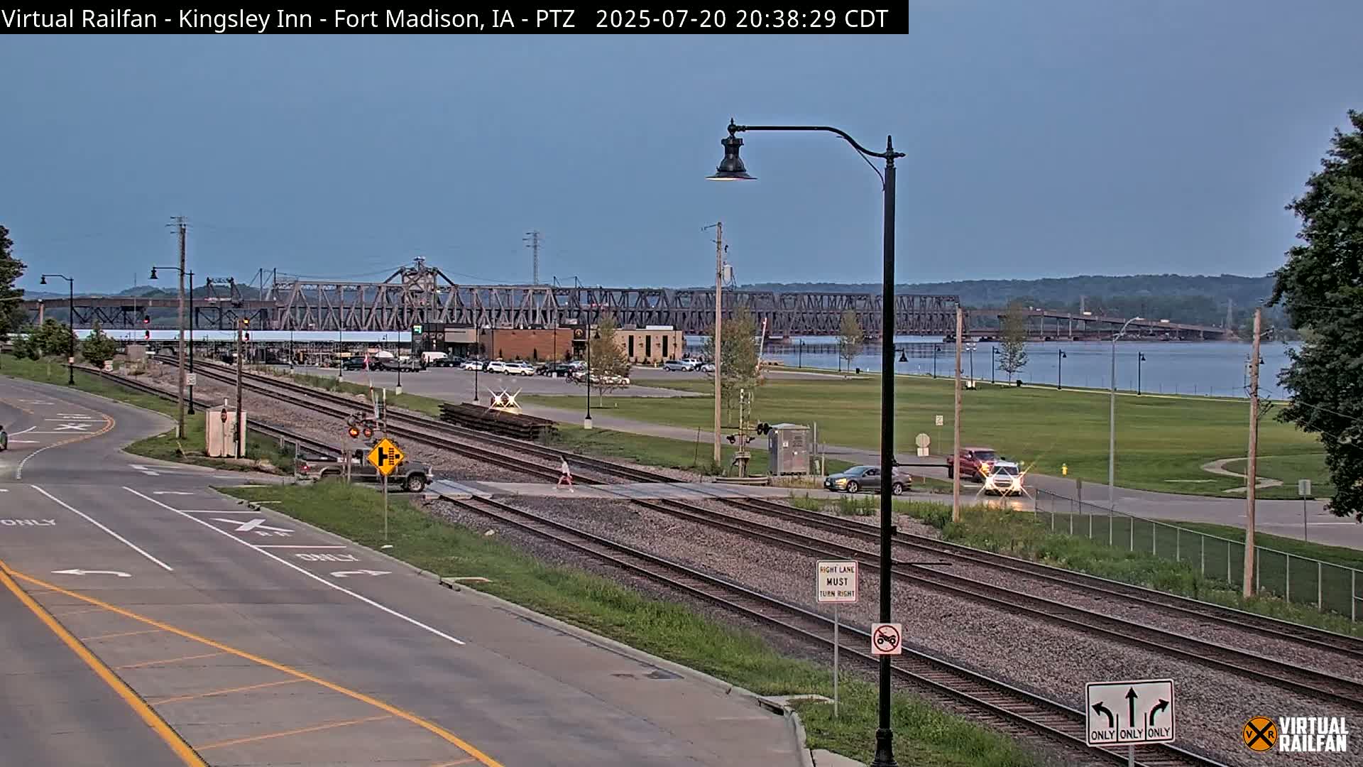Fort Madison Bridge & Mississippi River & Fort Madison Train Amtrak Station Live Cam - Fort Madison, Lee, Iowa, USA