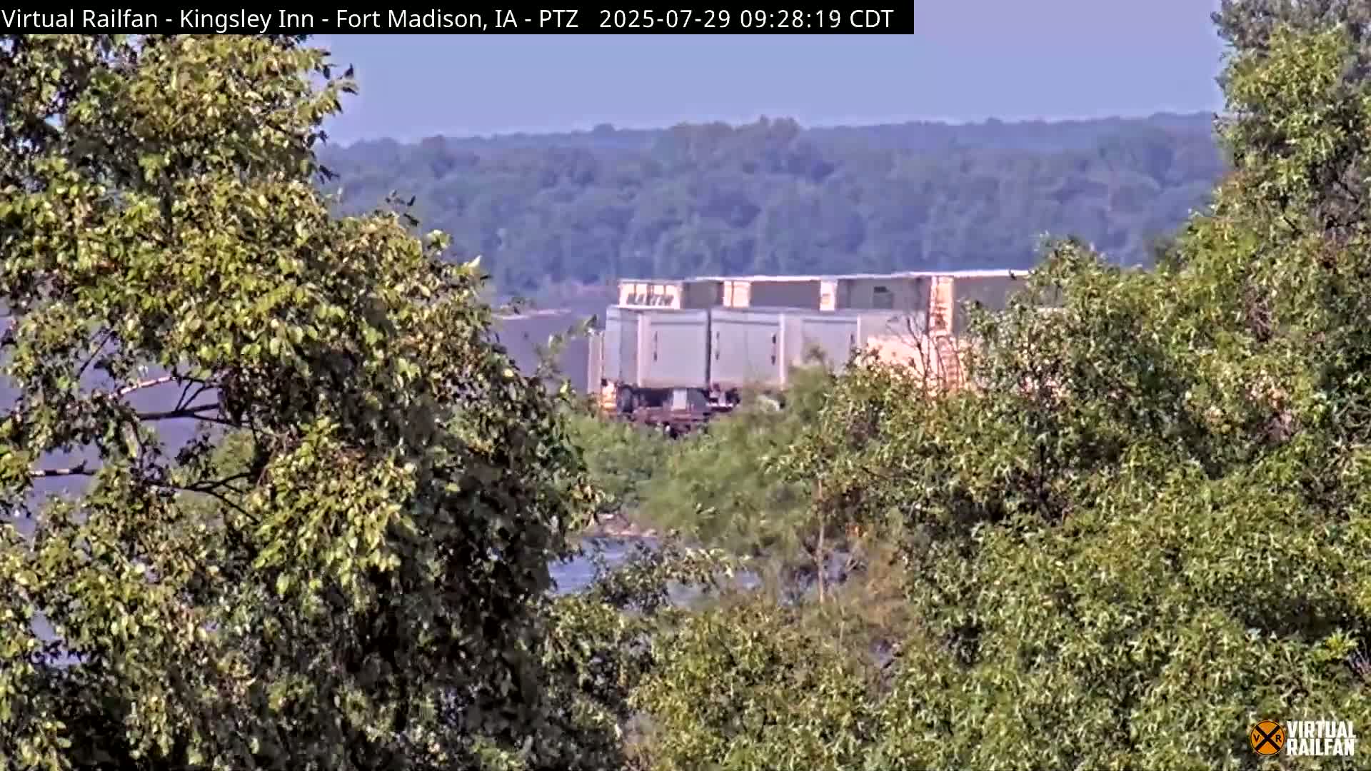 Fort Madison Bridge & Mississippi River & Fort Madison Train Amtrak Station Live Cam - Fort Madison, Lee, Iowa, USA