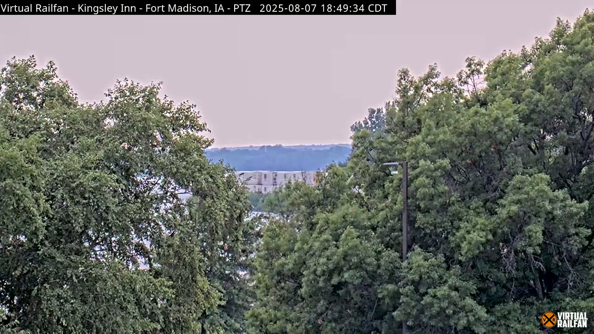 Fort Madison Bridge & Mississippi River & Fort Madison Train Amtrak Station Live Cam - Fort Madison, Lee, Iowa, USA