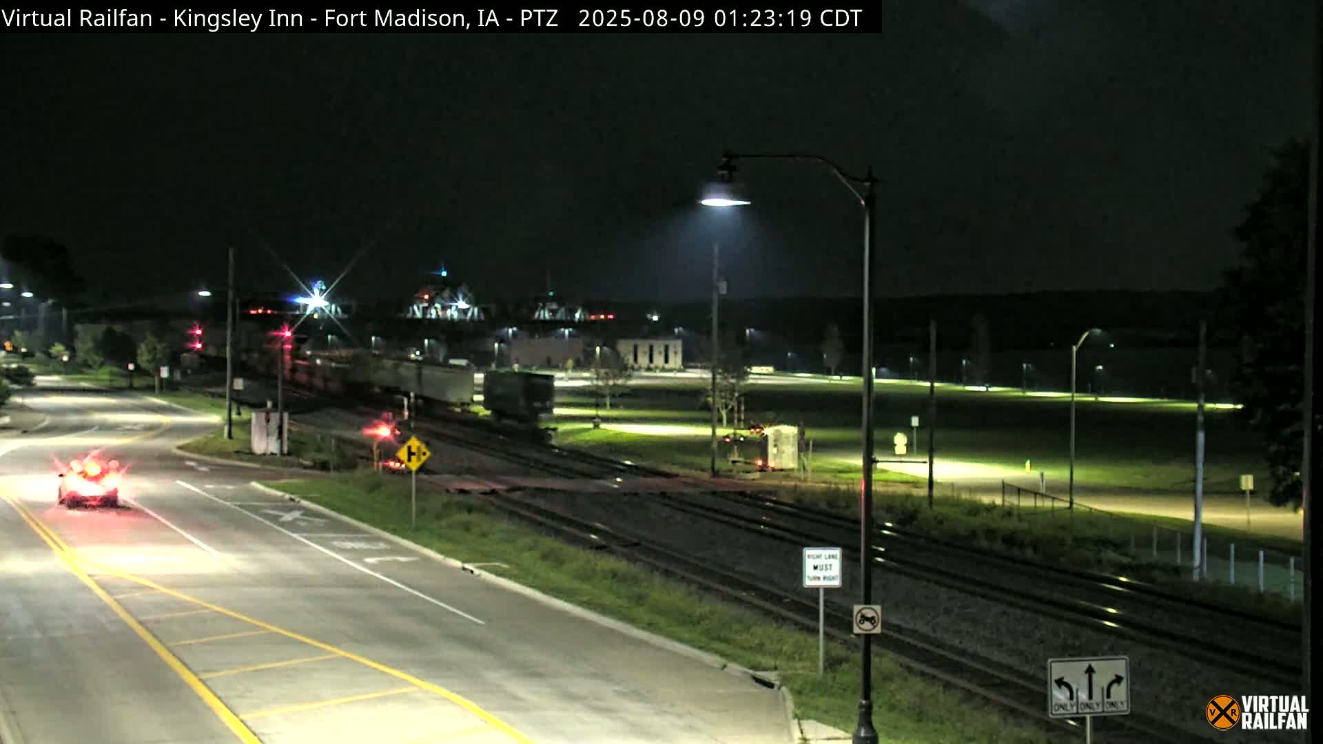 Fort Madison Bridge & Mississippi River & Fort Madison Train Amtrak Station Live Cam - Fort Madison, Lee, Iowa, USA