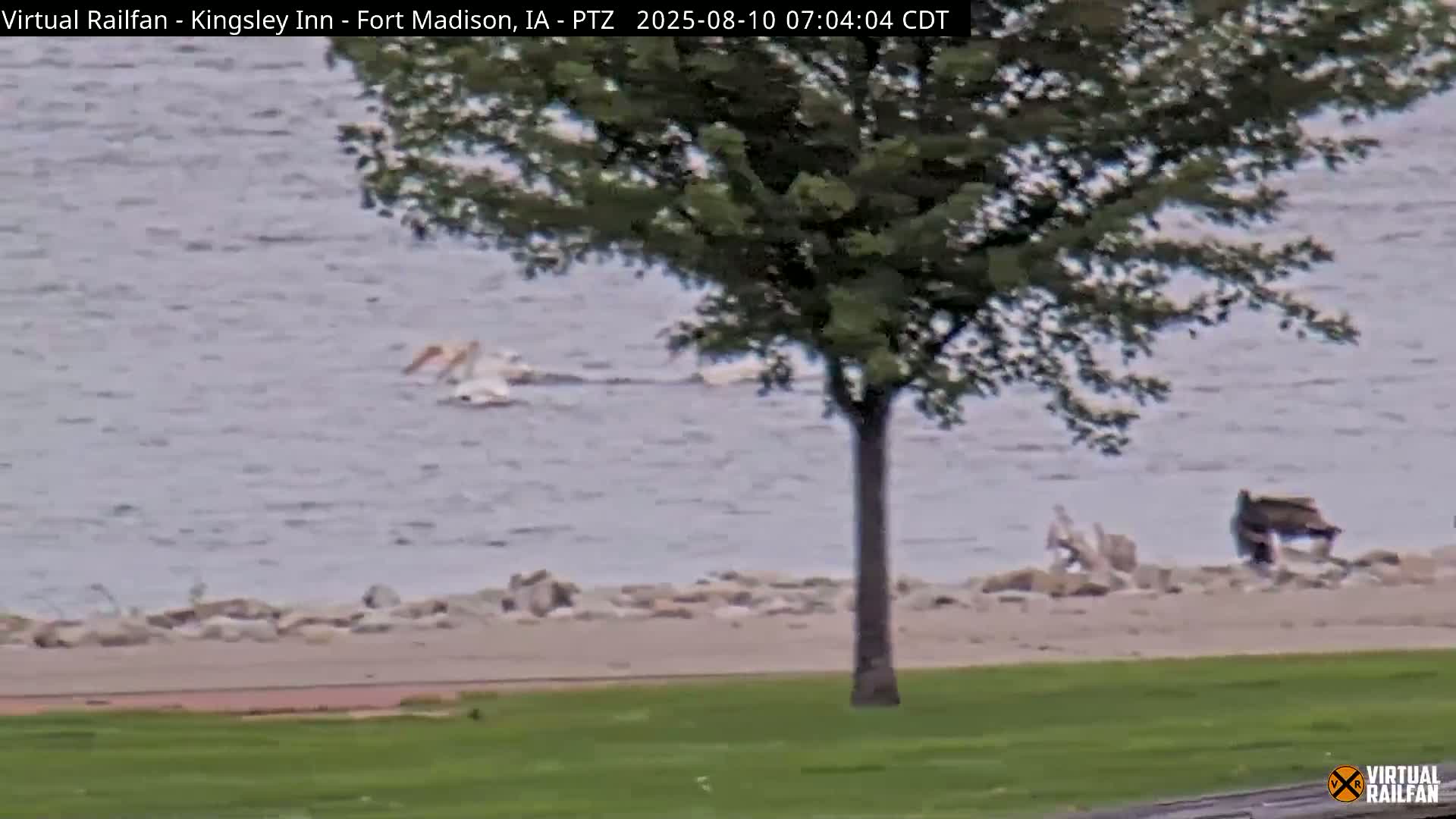 Fort Madison Bridge & Mississippi River & Fort Madison Train Amtrak Station Live Cam - Fort Madison, Lee, Iowa, USA