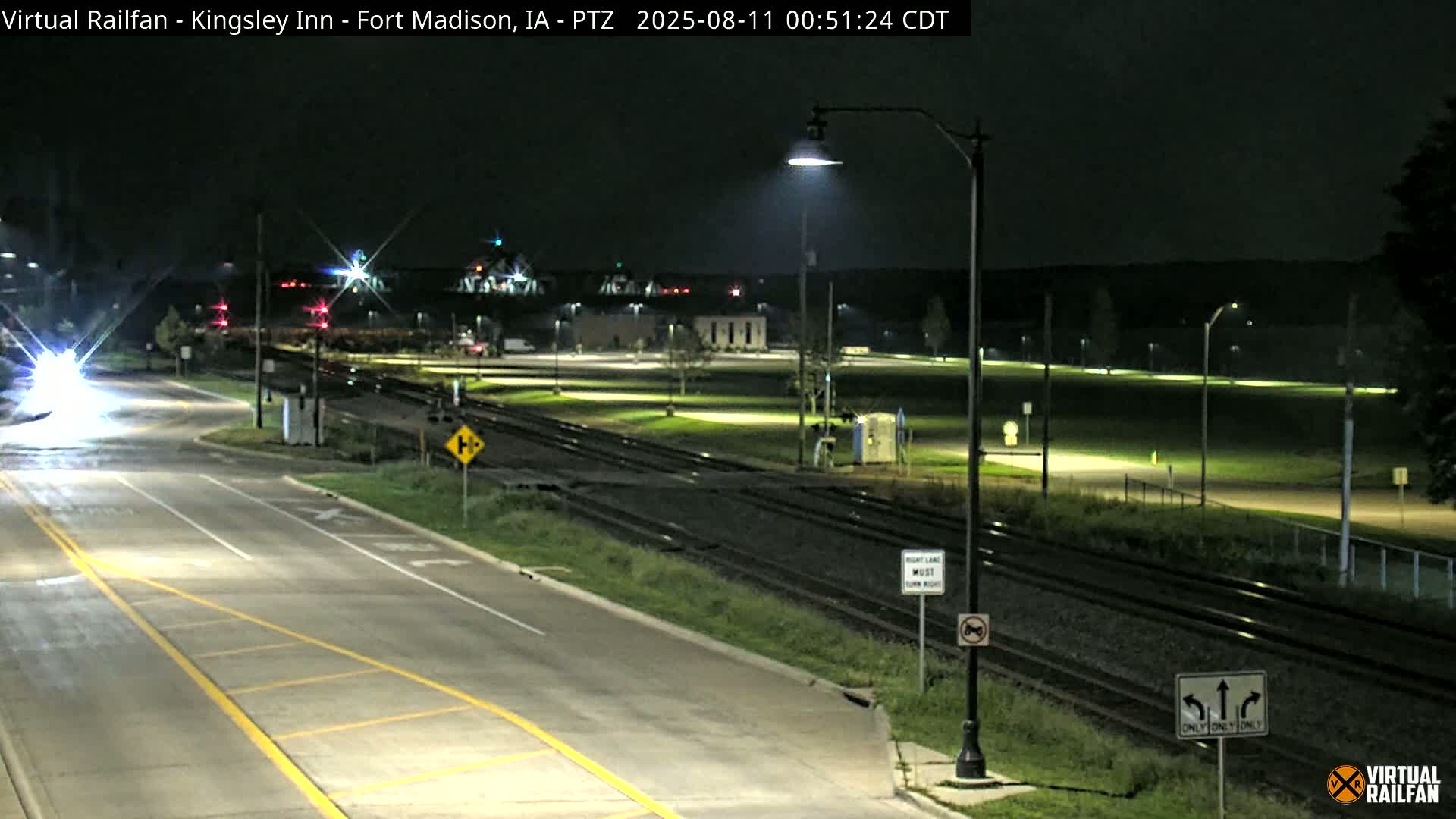 Fort Madison Bridge & Mississippi River & Fort Madison Train Amtrak Station Live Cam - Fort Madison, Lee, Iowa, USA