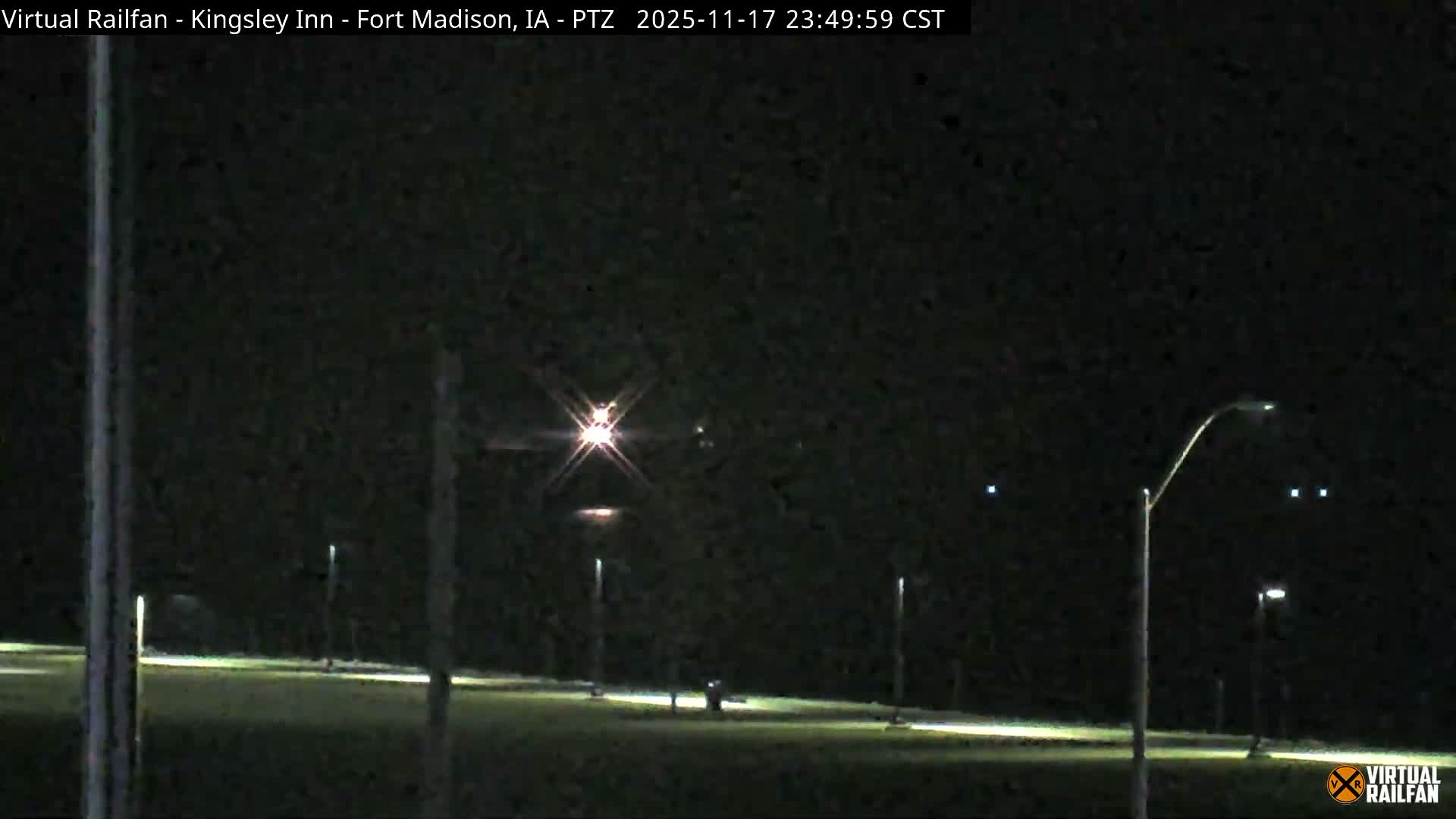 Fort Madison Bridge & Mississippi River & Fort Madison Train Amtrak Station Live Cam - Fort Madison, Lee, Iowa, USA