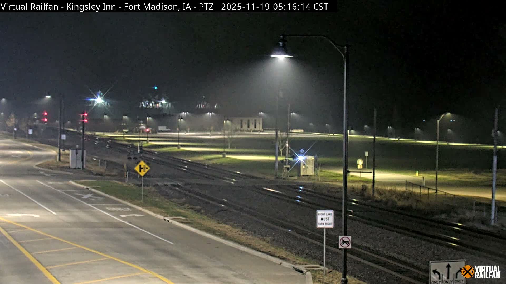 Fort Madison Bridge & Mississippi River & Fort Madison Train Amtrak Station Live Cam - Fort Madison, Lee, Iowa, USA