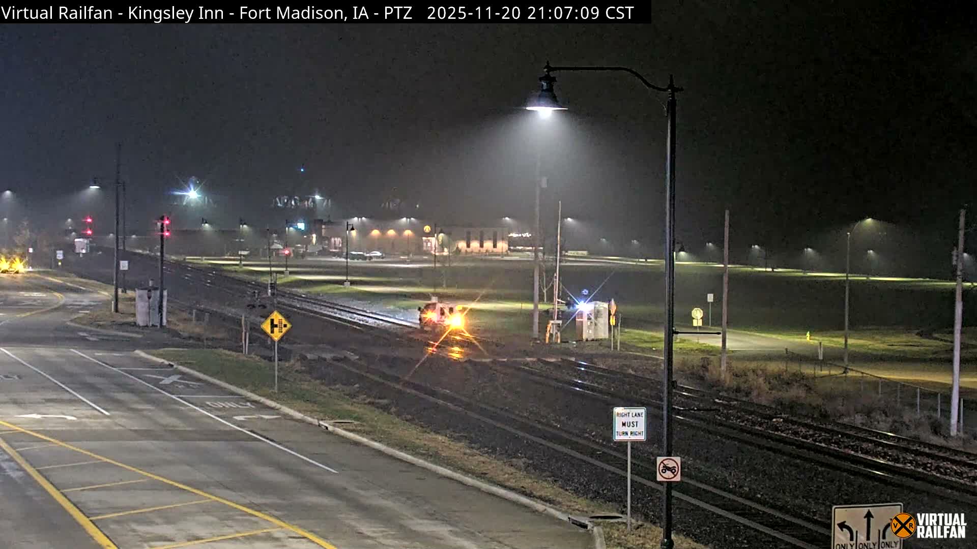 Fort Madison Bridge & Mississippi River & Fort Madison Train Amtrak Station Live Cam - Fort Madison, Lee, Iowa, USA