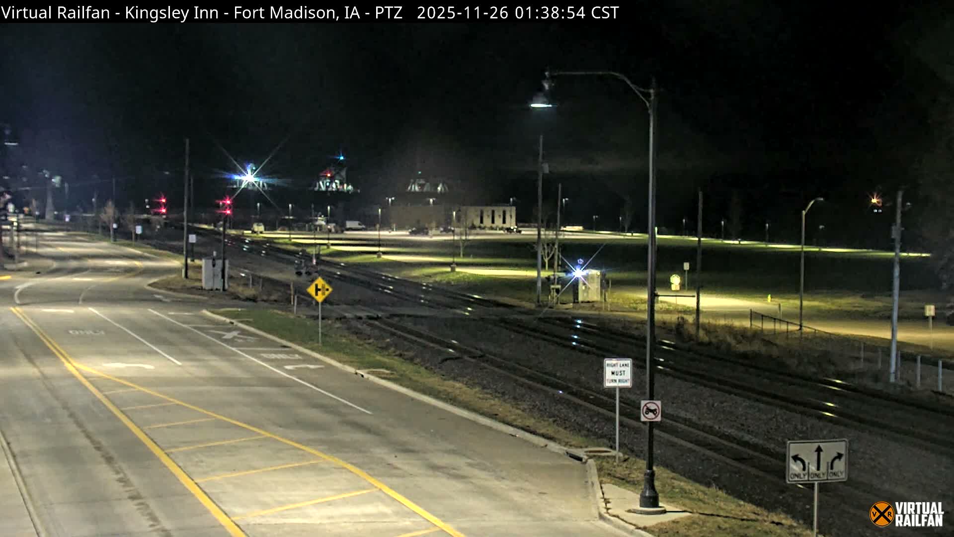Fort Madison Bridge & Mississippi River & Fort Madison Train Amtrak Station Live Cam - Fort Madison, Lee, Iowa, USA