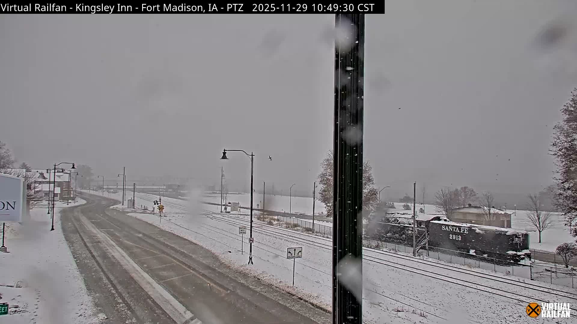 Fort Madison Bridge & Mississippi River & Fort Madison Train Amtrak Station Live Cam - Fort Madison, Lee, Iowa, USA