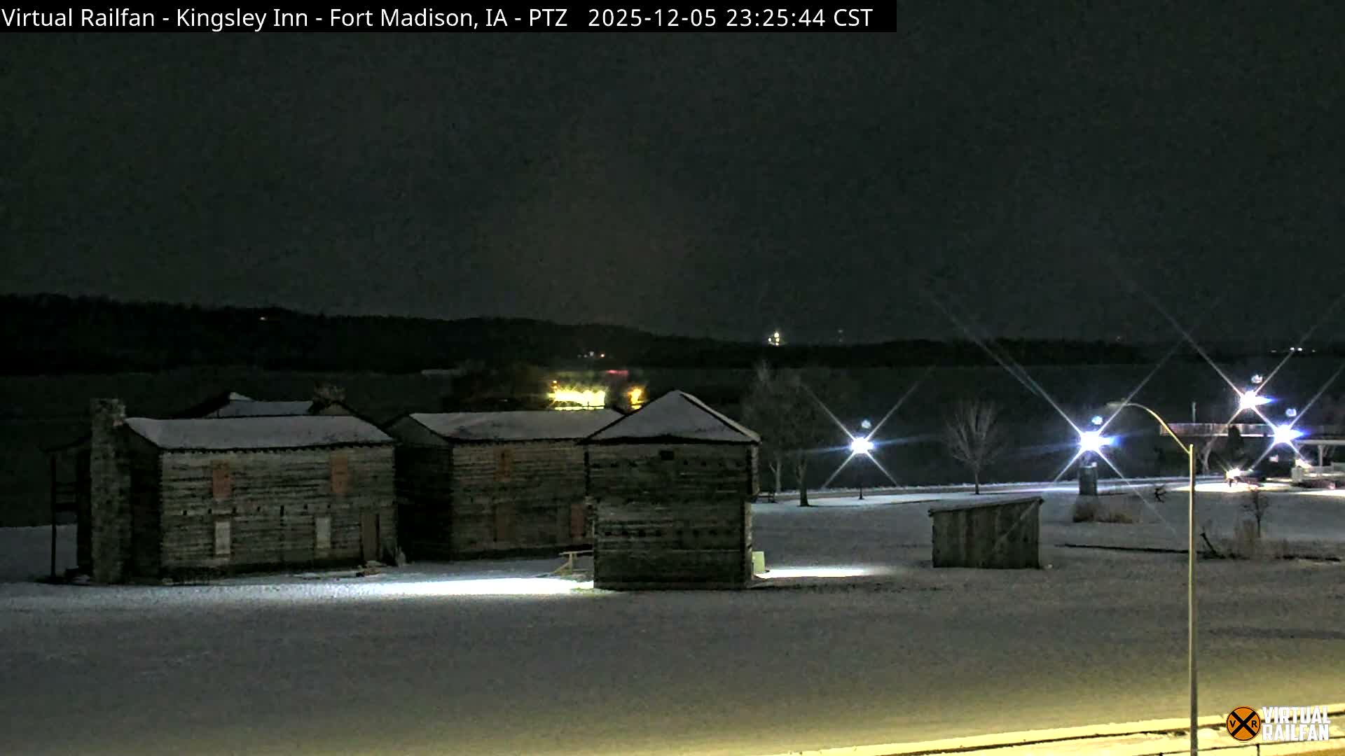 Fort Madison Bridge & Mississippi River & Fort Madison Train Amtrak Station Live Cam - Fort Madison, Lee, Iowa, USA