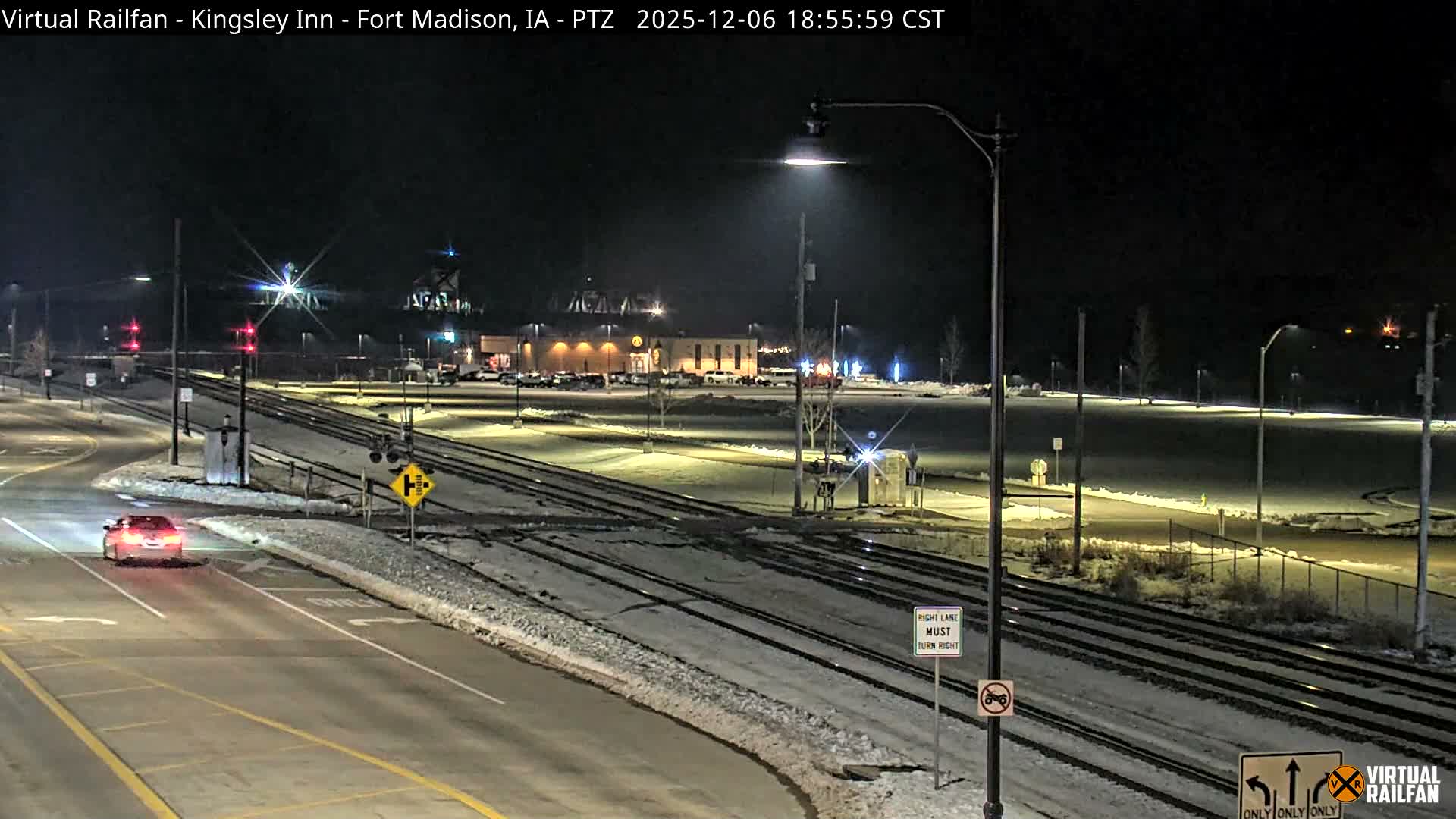 Fort Madison Bridge & Mississippi River & Fort Madison Train Amtrak Station Live Cam - Fort Madison, Lee, Iowa, USA