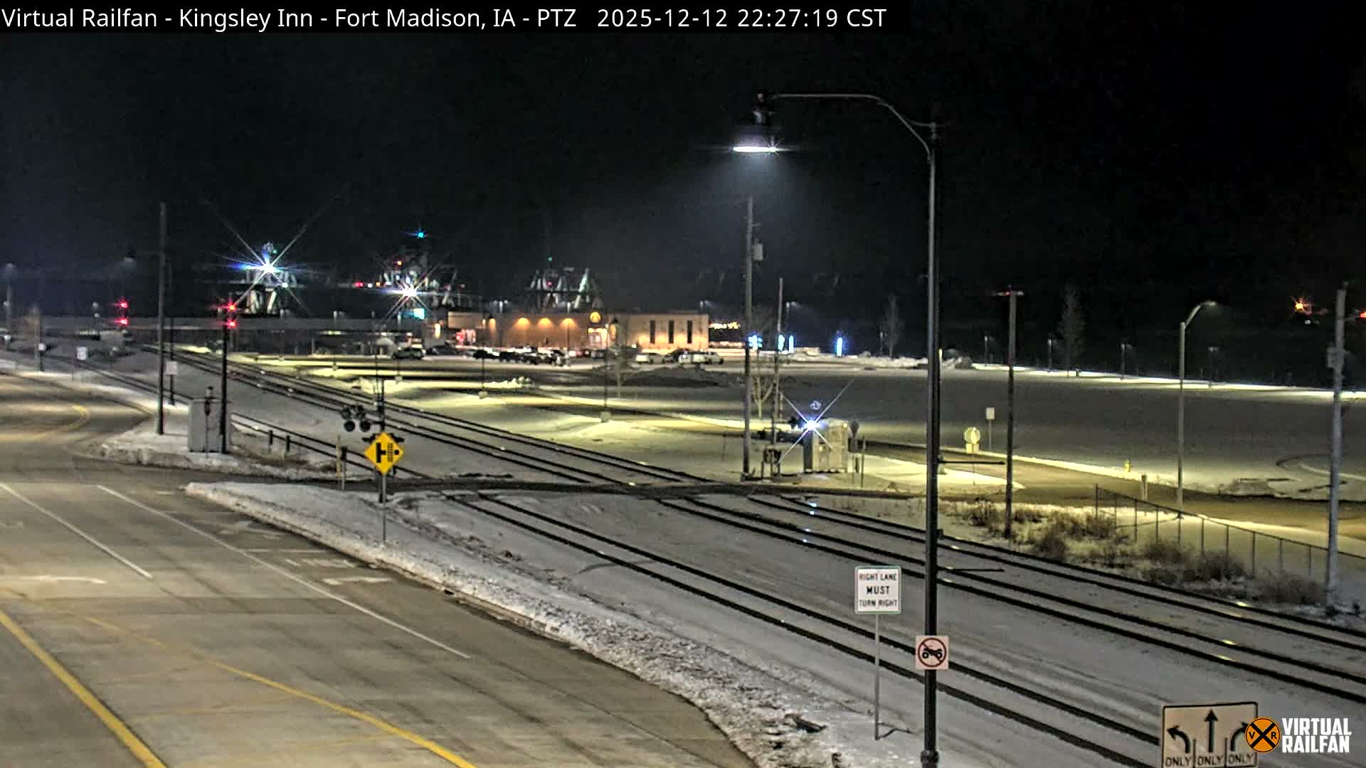 Fort Madison Bridge & Mississippi River & Fort Madison Train Amtrak Station Live Cam - Fort Madison, Lee, Iowa, USA