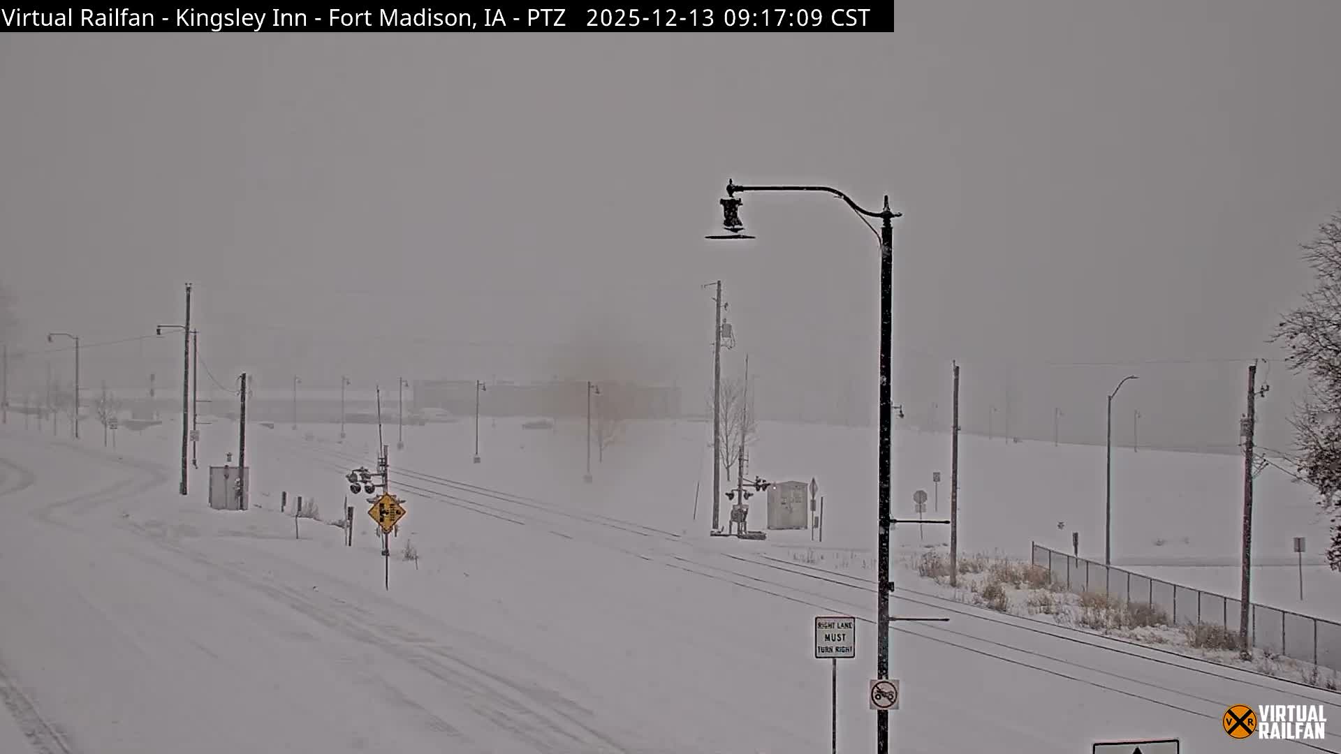 Fort Madison Bridge & Mississippi River & Fort Madison Train Amtrak Station Live Cam - Fort Madison, Lee, Iowa, USA