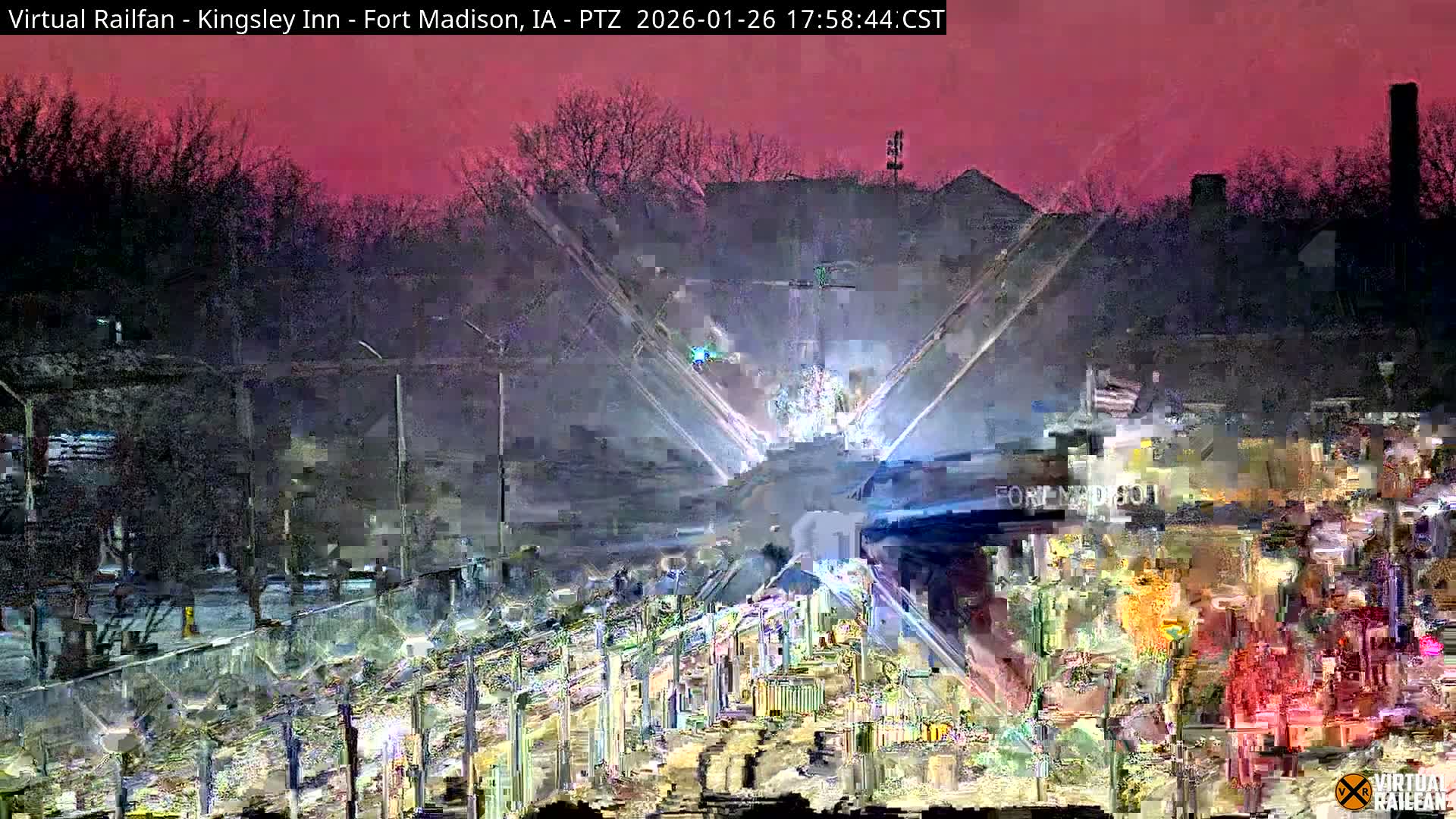 Fort Madison Bridge & Mississippi River & Fort Madison Train Amtrak Station Live Cam - Fort Madison, Lee, Iowa, USA