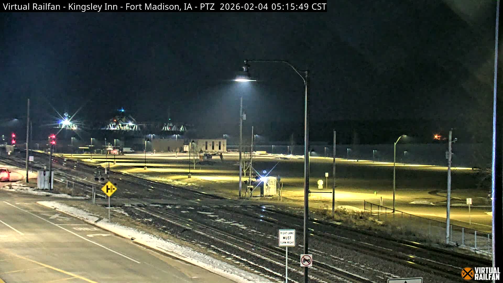 Fort Madison Bridge & Mississippi River & Fort Madison Train Amtrak Station Live Cam - Fort Madison, Lee, Iowa, USA