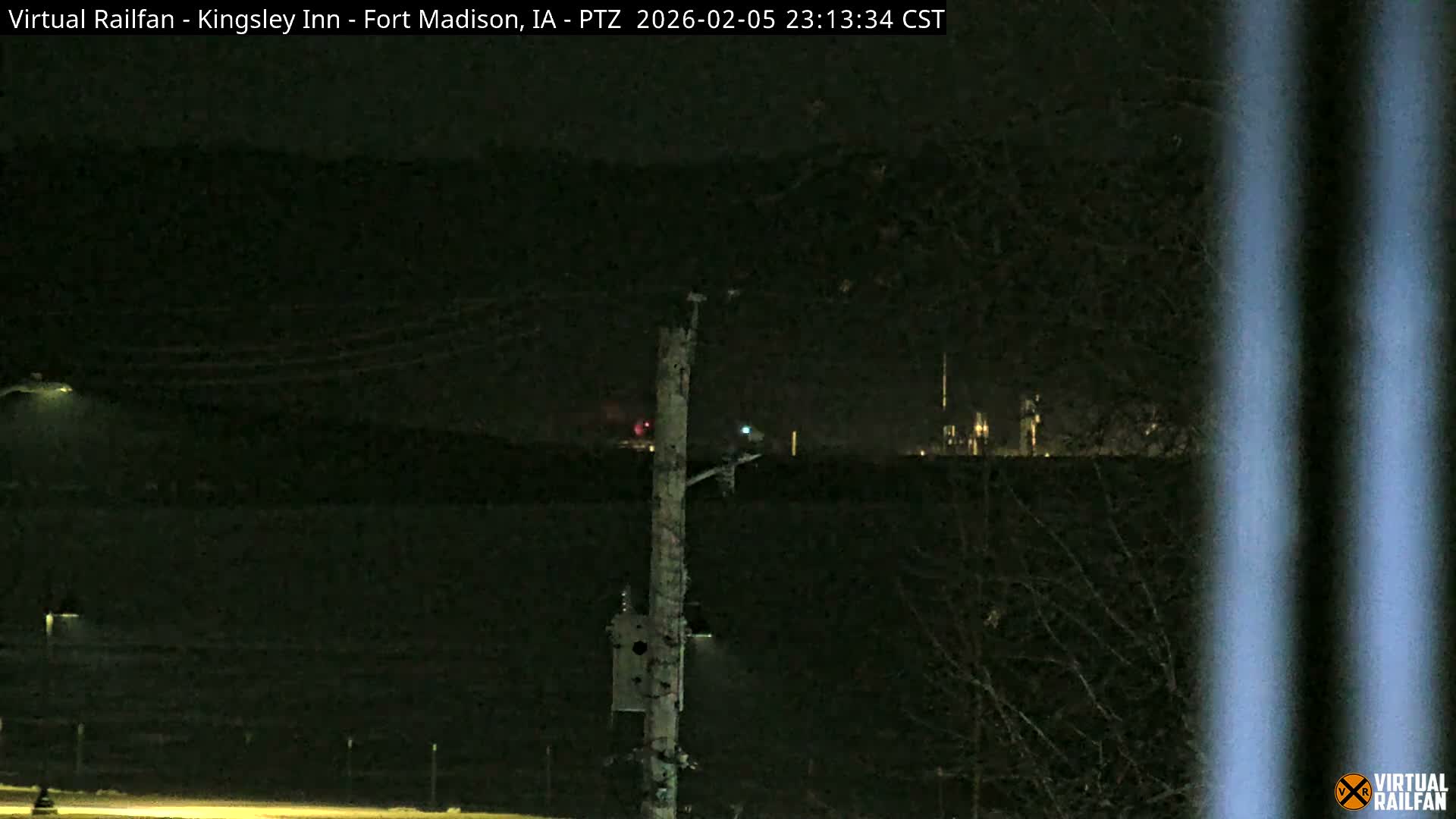 Fort Madison Bridge & Mississippi River & Fort Madison Train Amtrak Station Live Cam - Fort Madison, Lee, Iowa, USA
