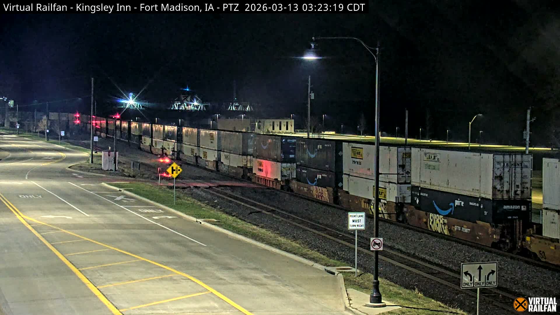 Fort Madison Bridge & Mississippi River & Fort Madison Train Amtrak Station Live Cam - Fort Madison, Lee, Iowa, USA