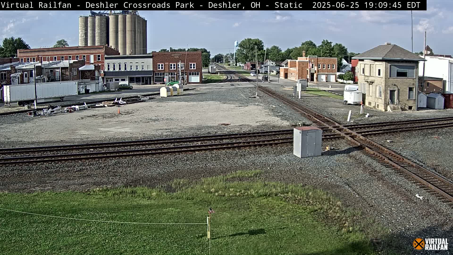 Deshler Crossroad Park Railway Junction Live Cam - Deshler, Henry, Ohio, USA
