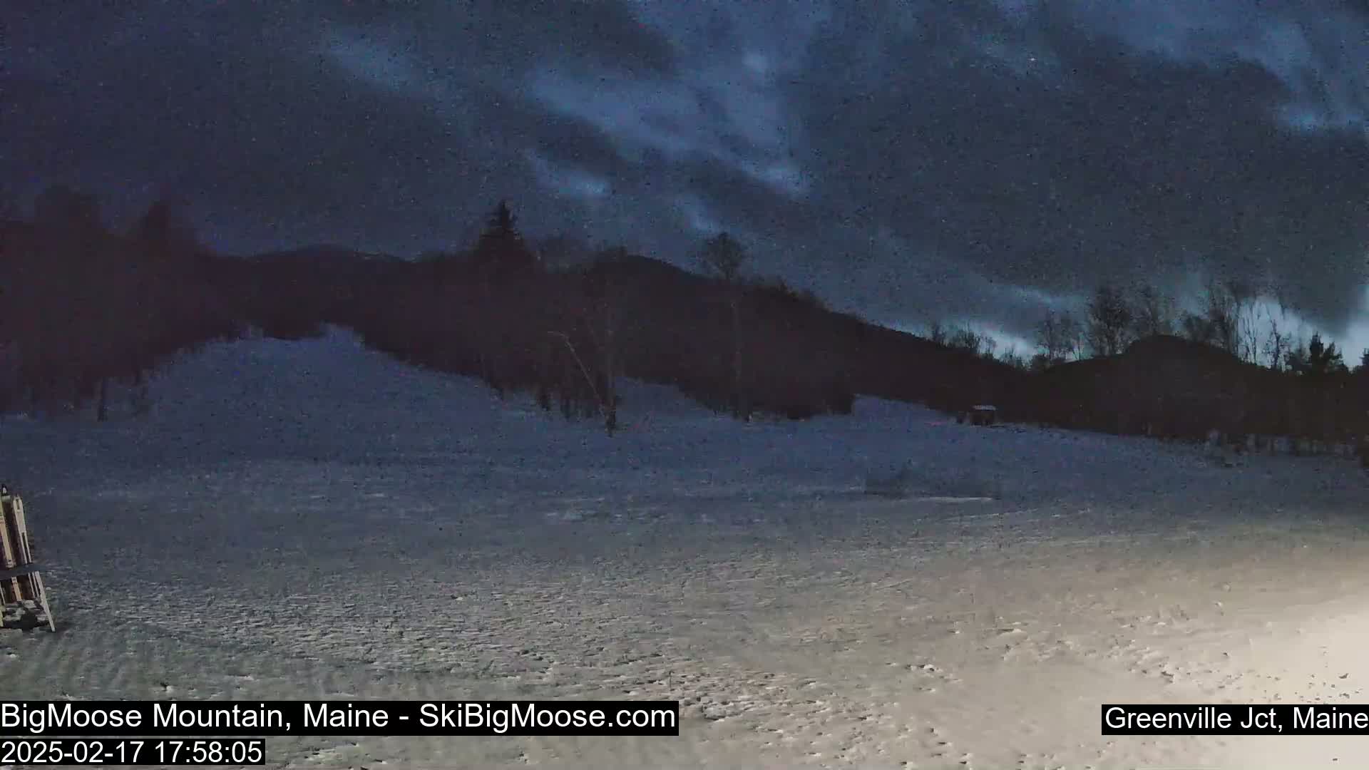 Big Moose Mountain Ski Live Cam - Greenville, Maine, USA