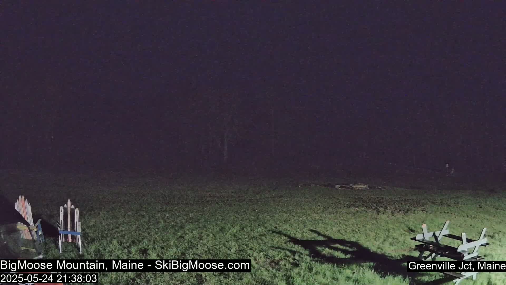 Big Moose Mountain Ski Live Cam - Greenville, Maine, USA