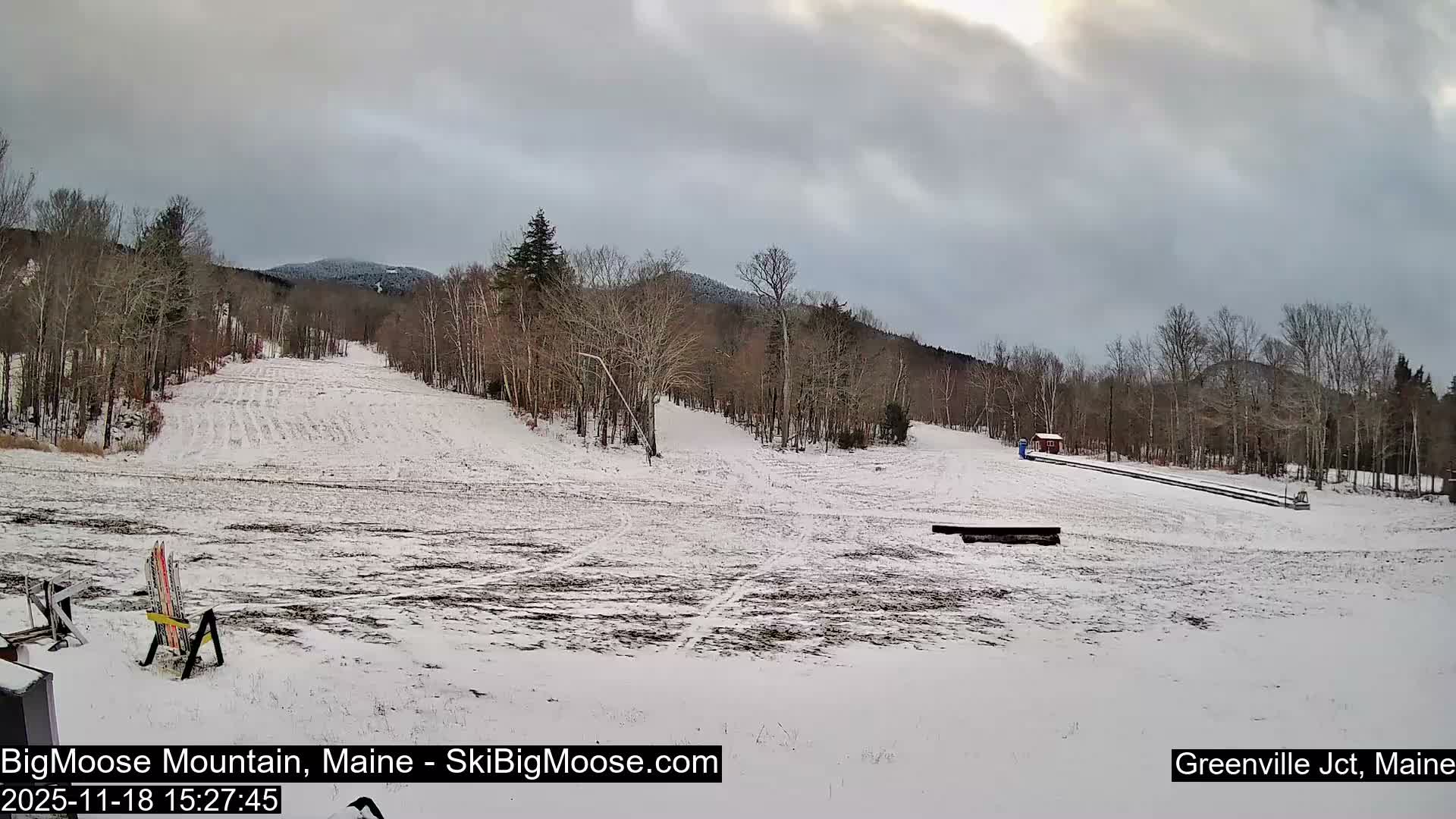 Big Moose Mountain Ski Live Cam - Greenville, Maine, USA