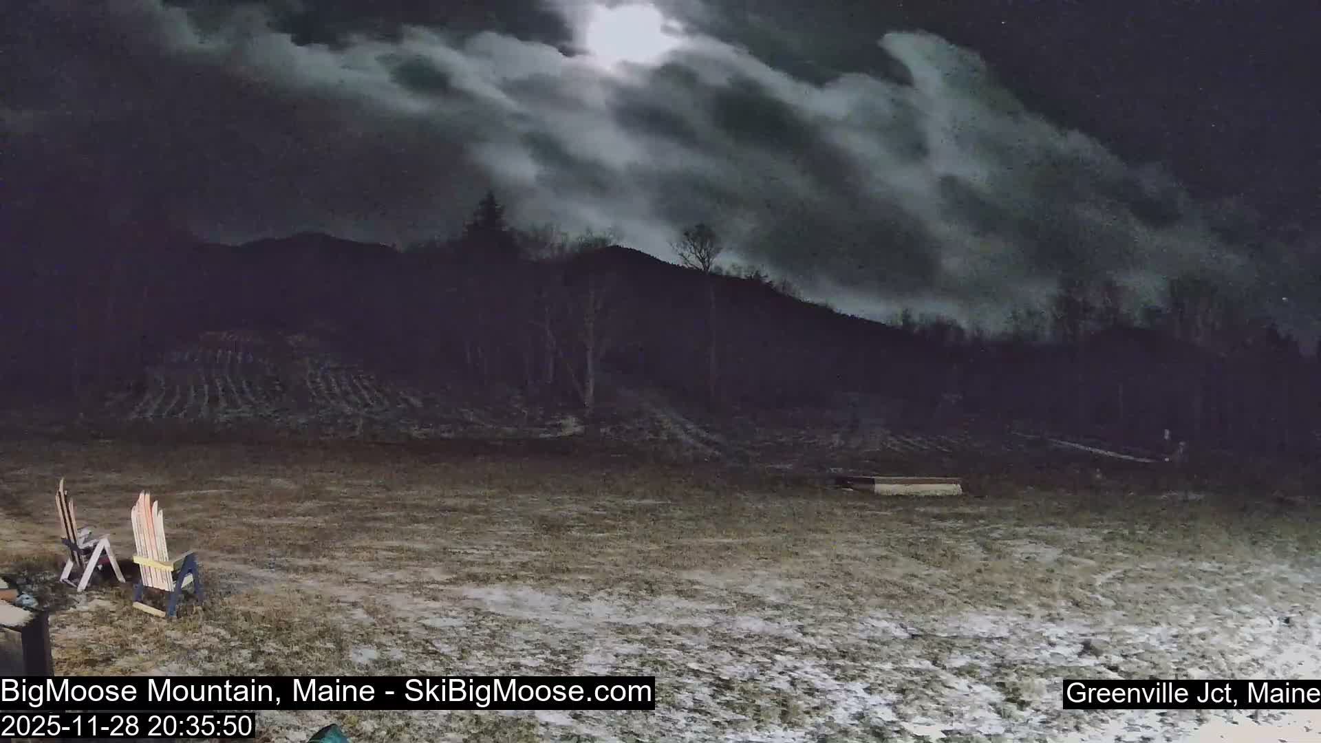 Big Moose Mountain Ski Live Cam - Greenville, Maine, USA