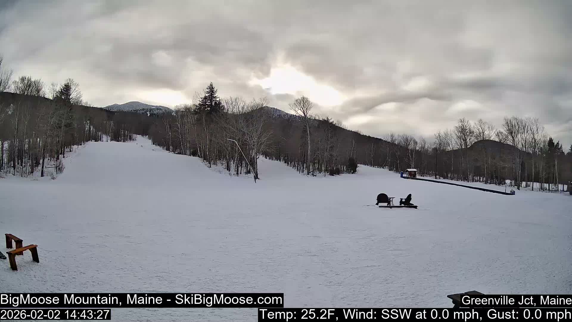 Big Moose Mountain Ski Live Cam - Greenville, Maine, USA