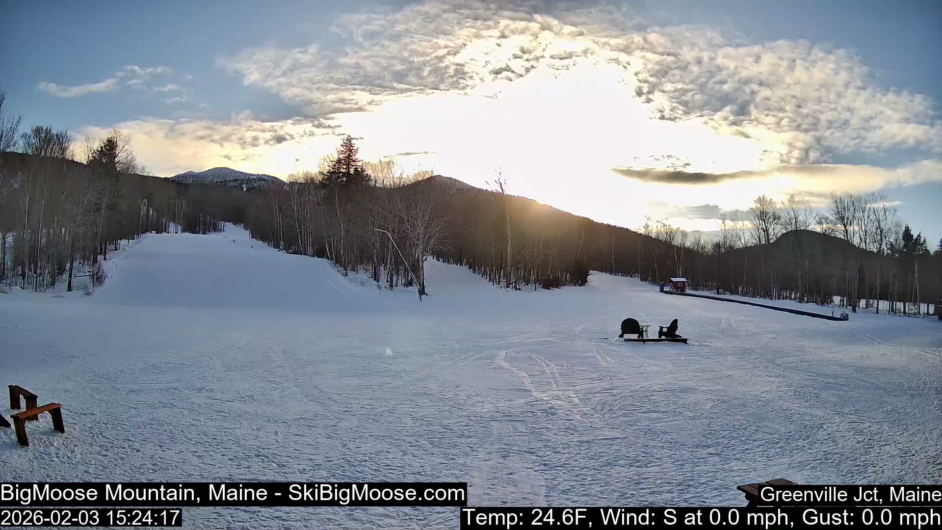 Big Moose Mountain Ski Live Cam - Greenville, Maine, USA