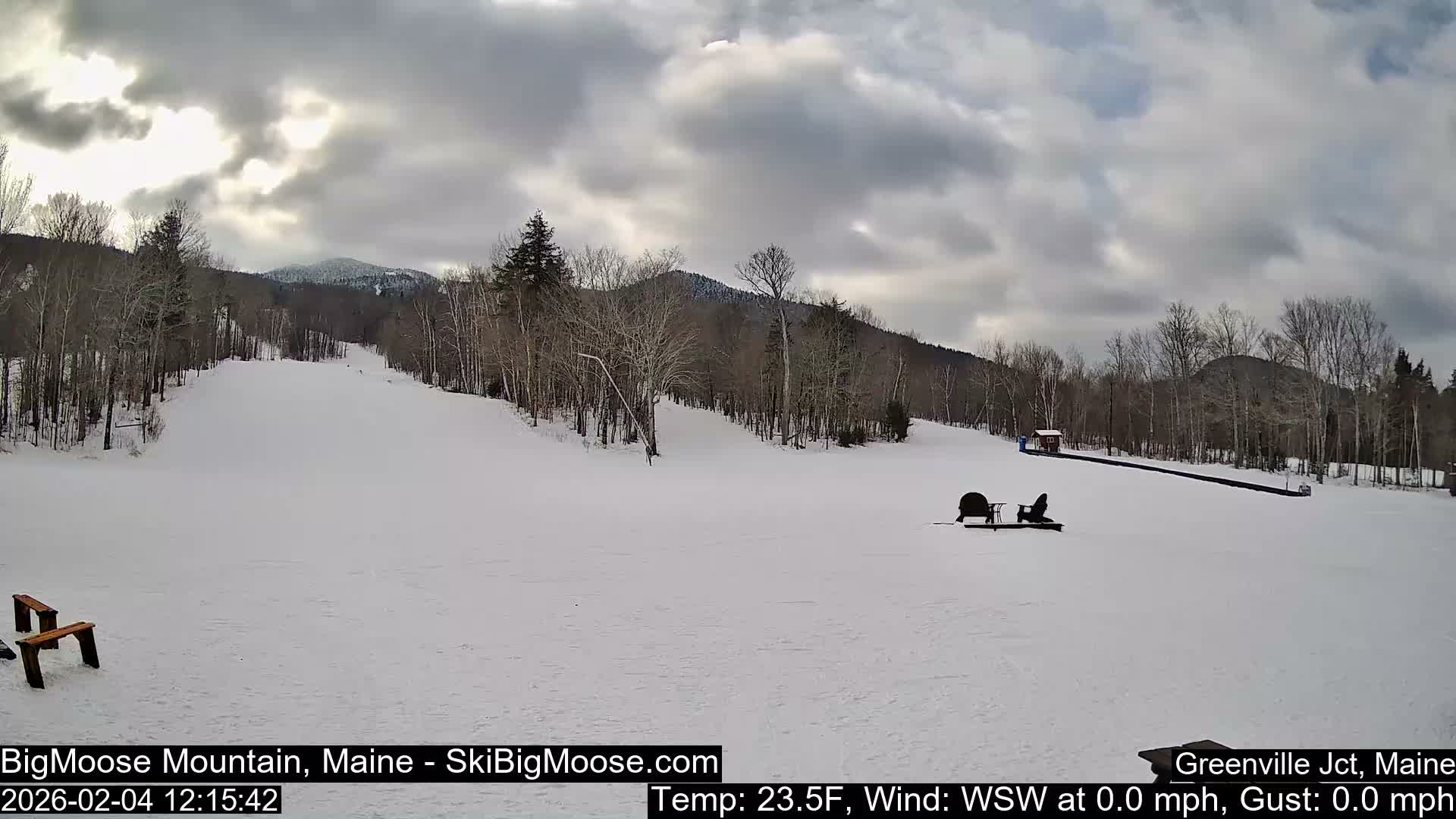 Big Moose Mountain Ski Live Cam - Greenville, Maine, USA