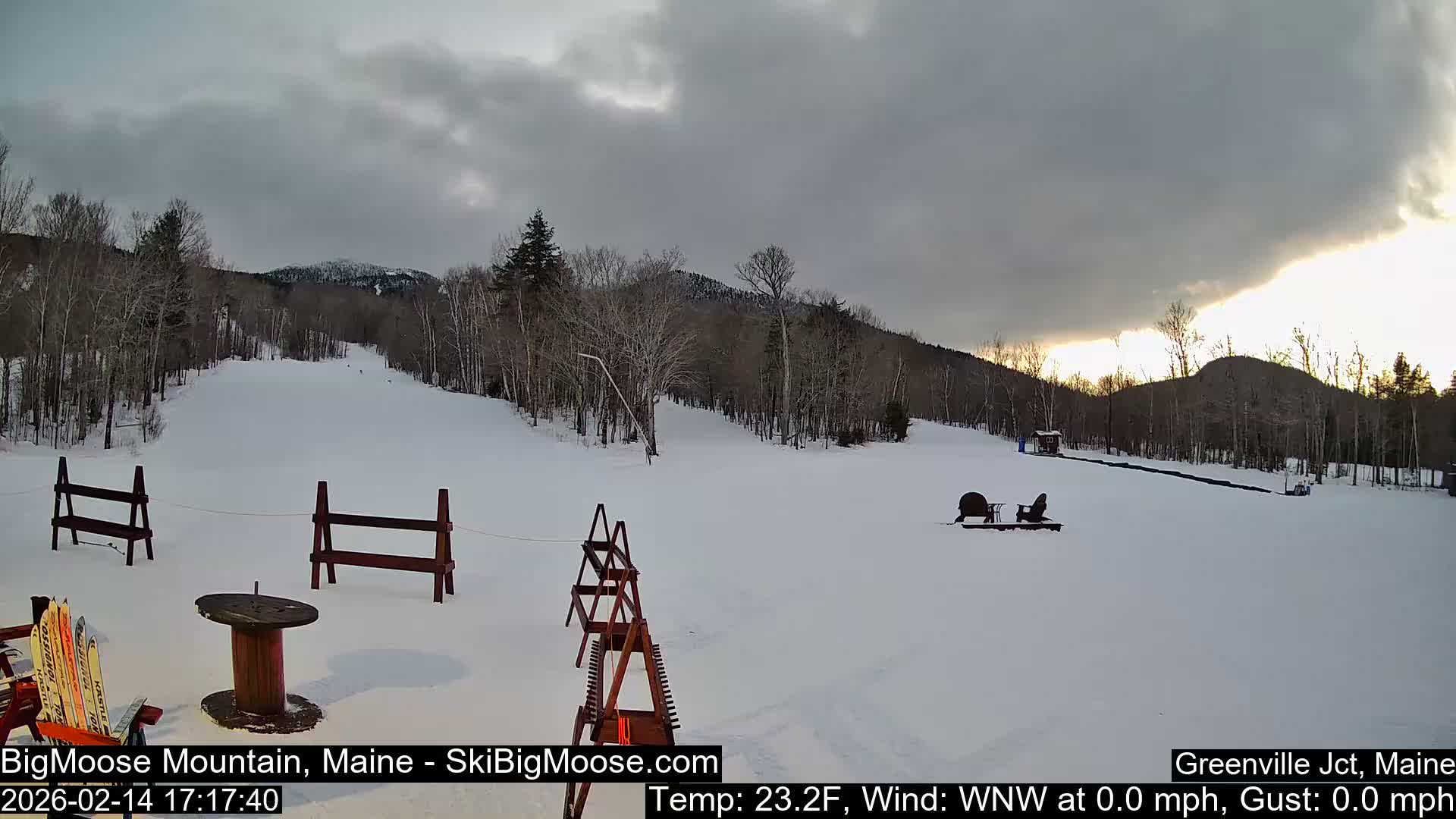 Big Moose Mountain Ski Live Cam - Greenville, Maine, USA