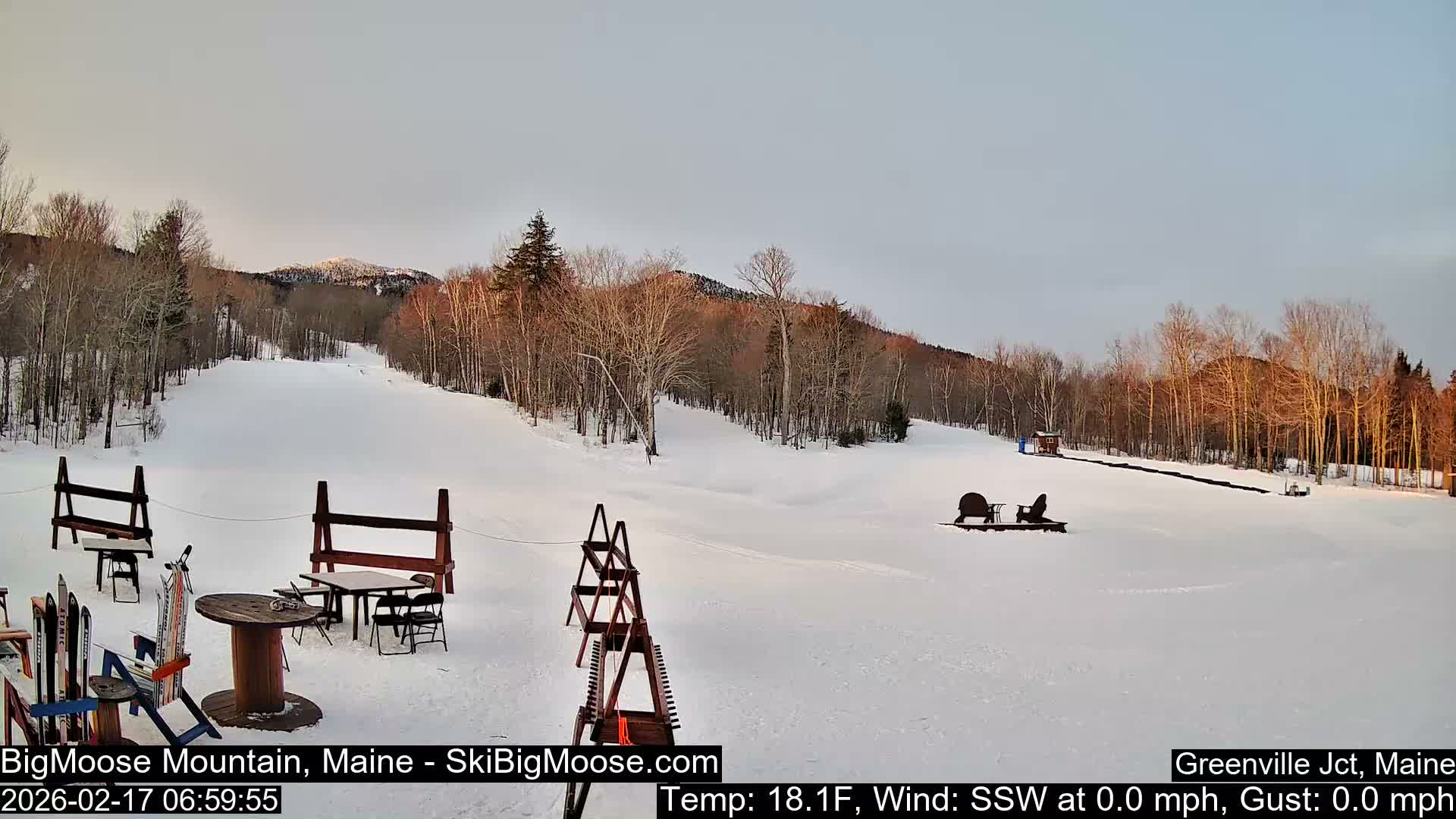 Big Moose Mountain Ski Live Cam - Greenville, Maine, USA