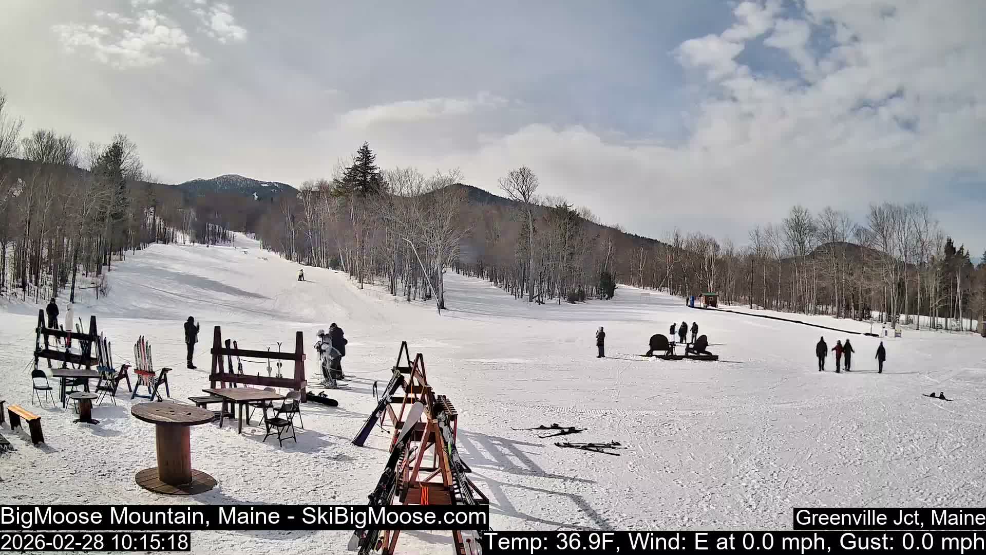 Big Moose Mountain Ski Live Cam - Greenville, Maine, USA