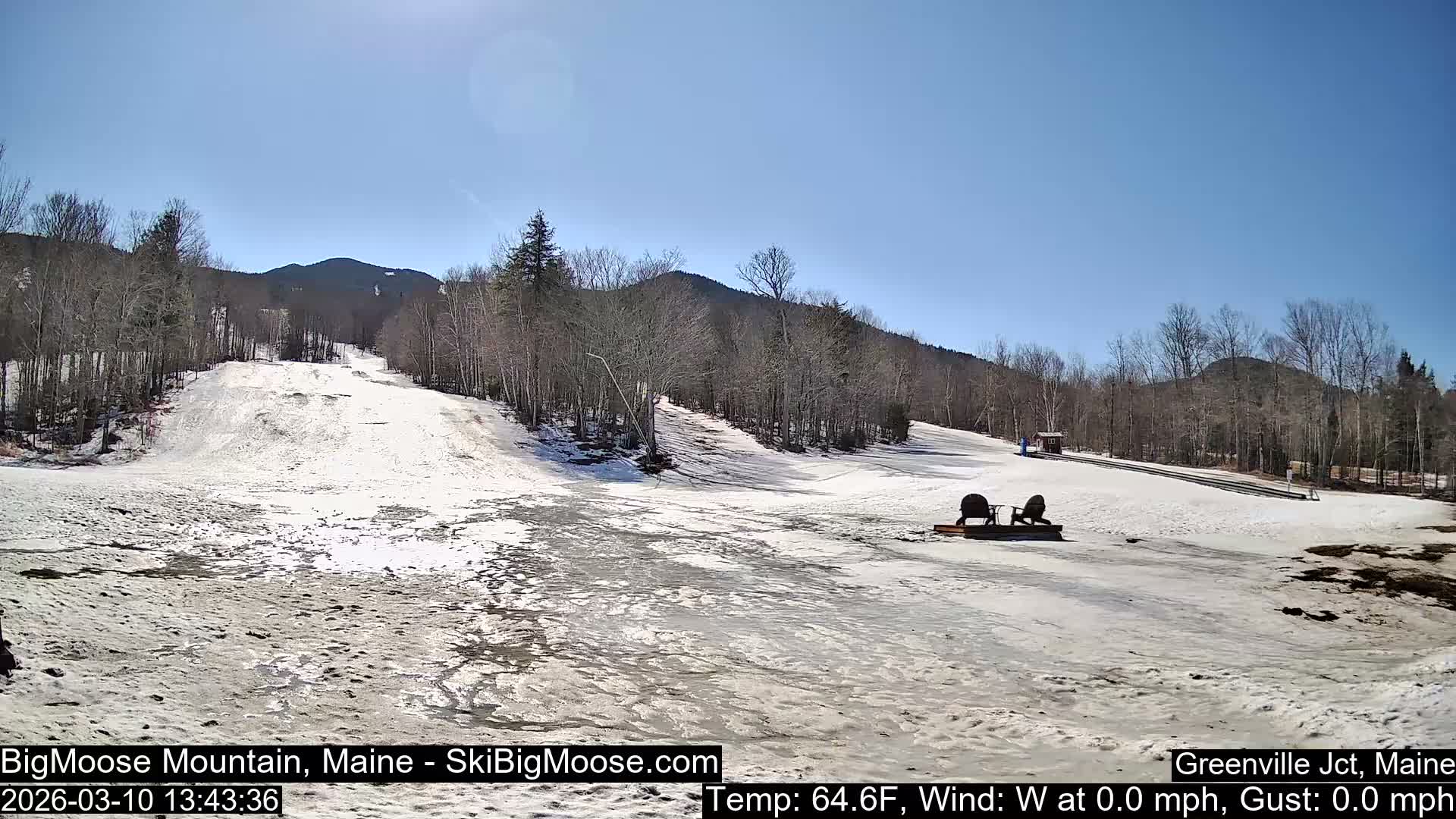 Big Moose Mountain Ski Live Cam - Greenville, Maine, USA