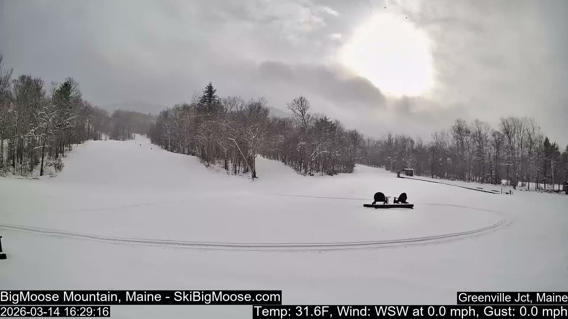 Big Moose Mountain Ski Live Cam - Greenville, Maine, USA