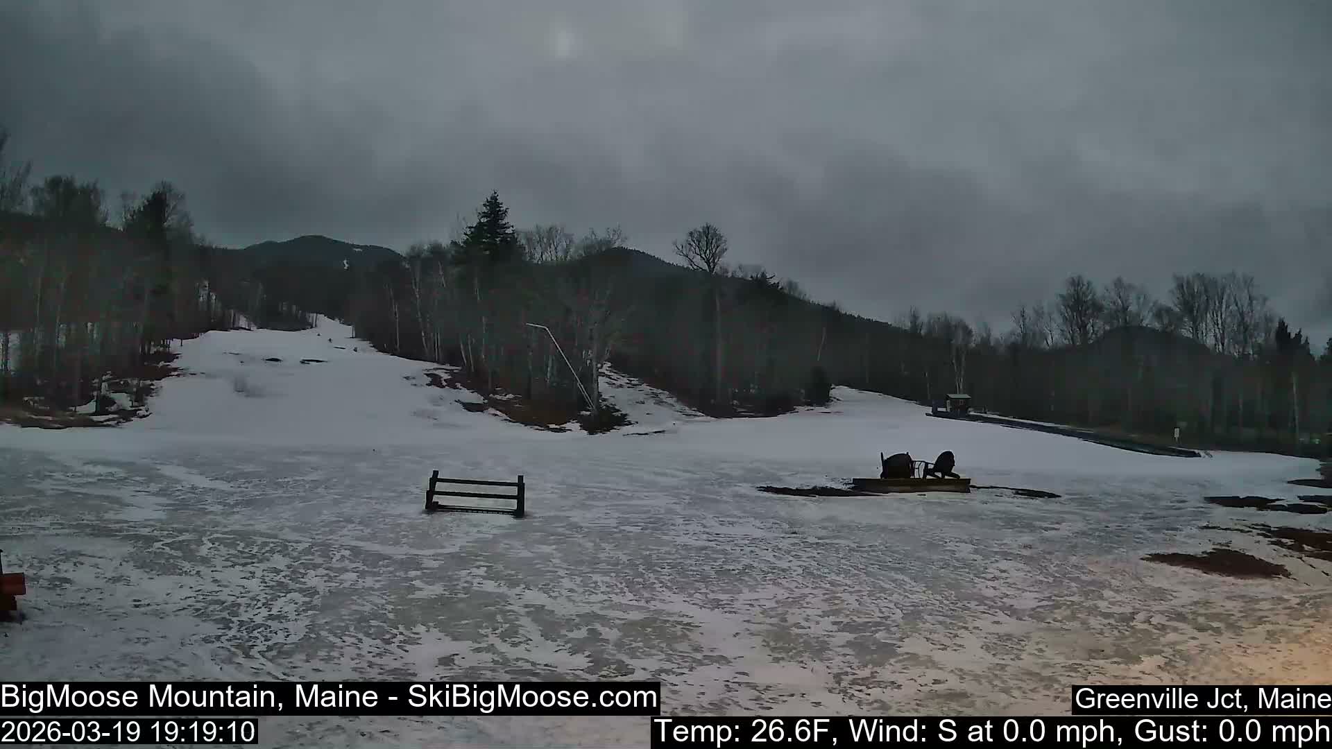 Big Moose Mountain Ski Live Cam - Greenville, Maine, USA