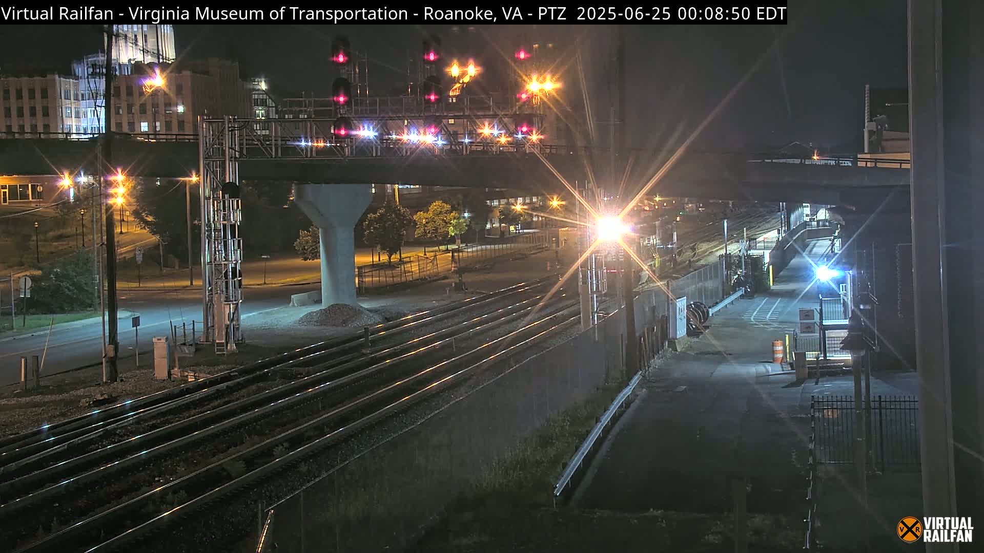 Roanoke Train Depot & Railroad Live Cam - Roanoke, Virginia, USA 