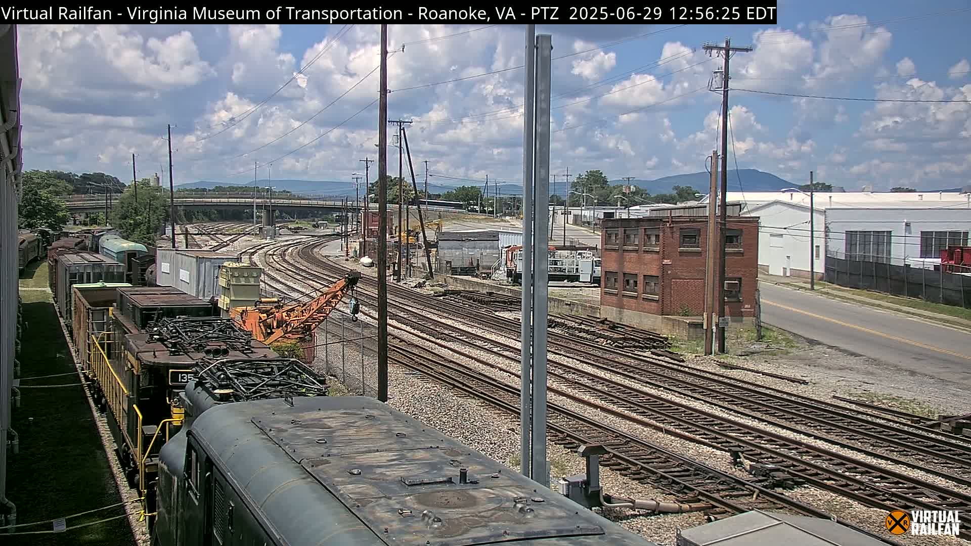 Roanoke Train Depot & Railroad Live Cam - Roanoke, Virginia, USA 