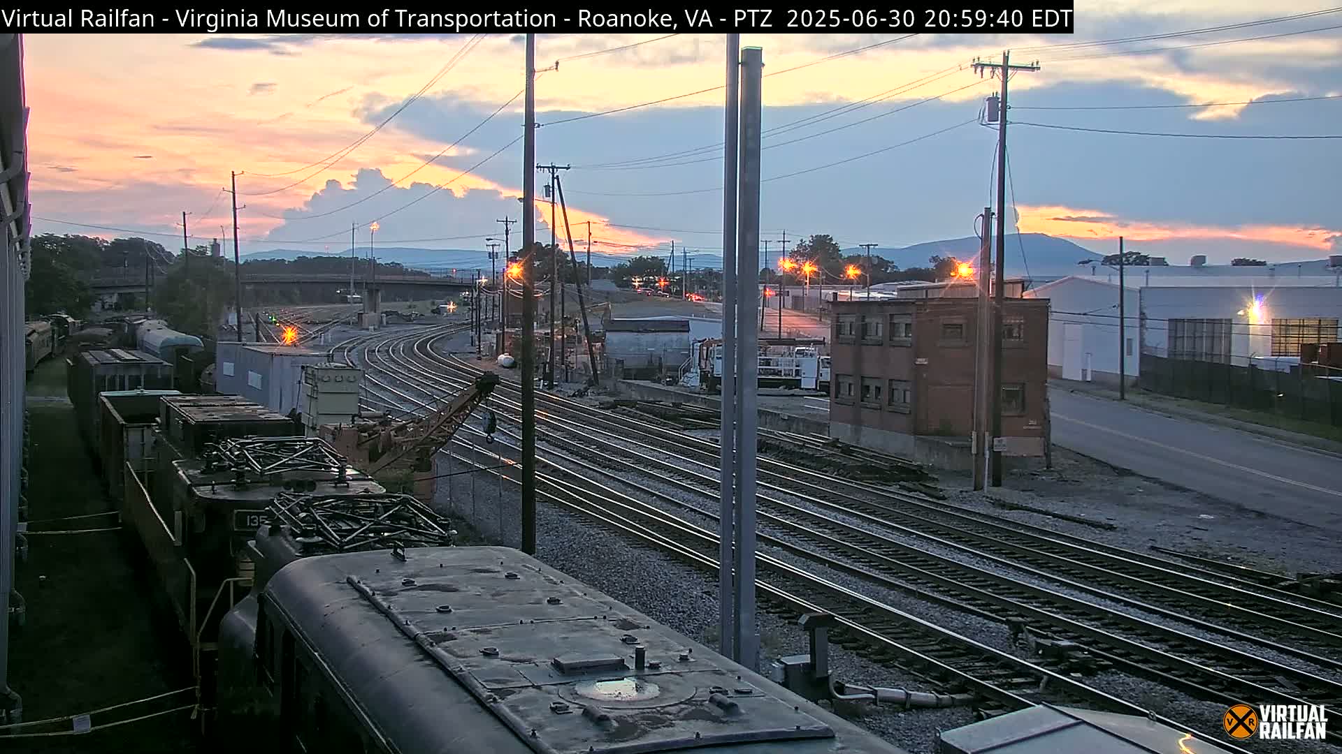 Roanoke Train Depot & Railroad Live Cam - Roanoke, Virginia, USA 