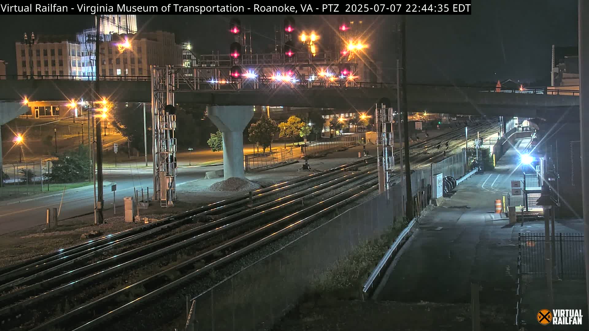 Roanoke Train Depot & Railroad Live Cam - Roanoke, Virginia, USA 