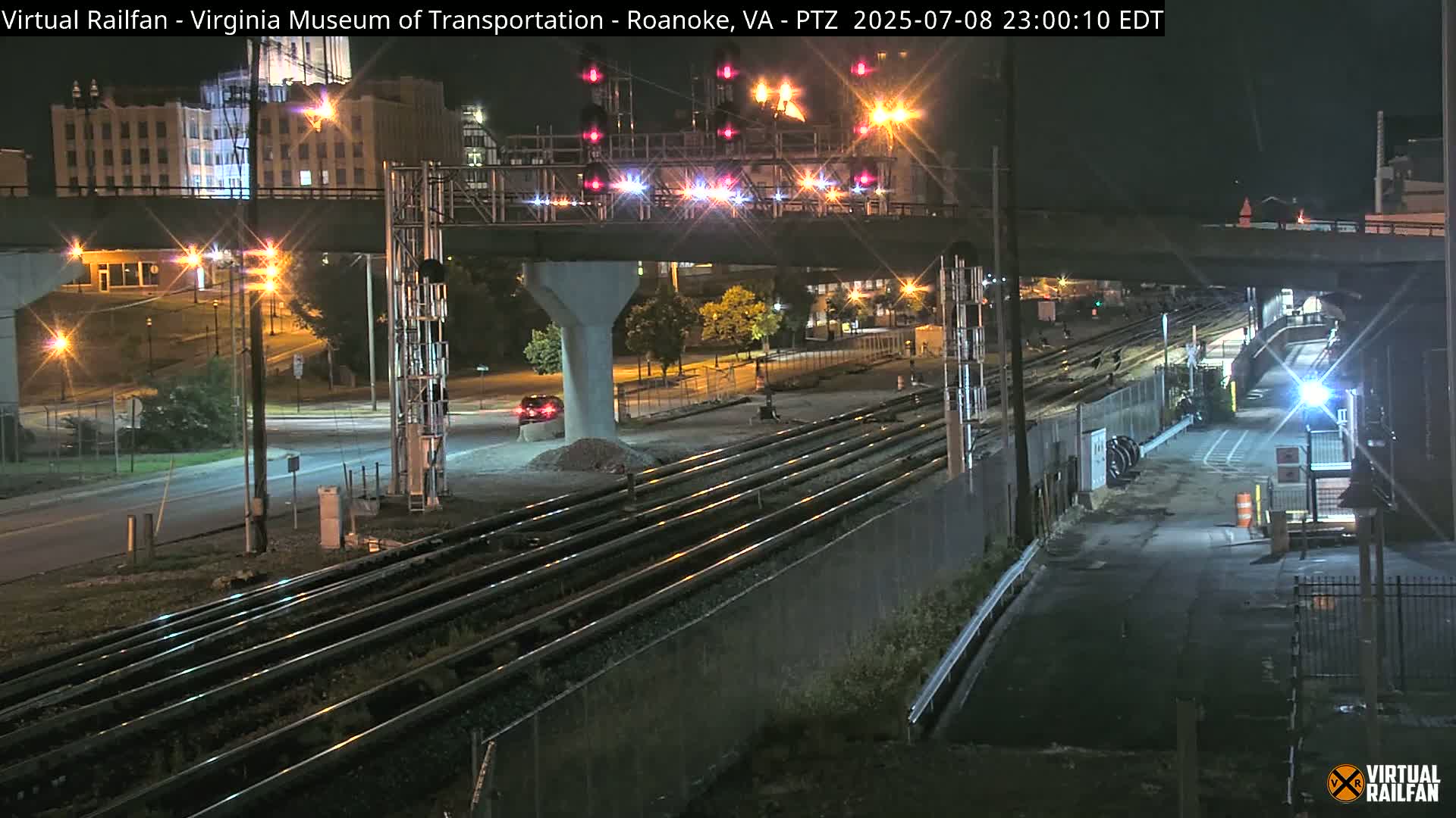 Roanoke Train Depot & Railroad Live Cam - Roanoke, Virginia, USA 