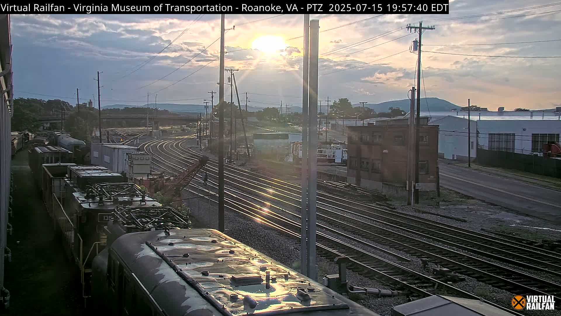 Roanoke Train Depot & Railroad Live Cam - Roanoke, Virginia, USA 