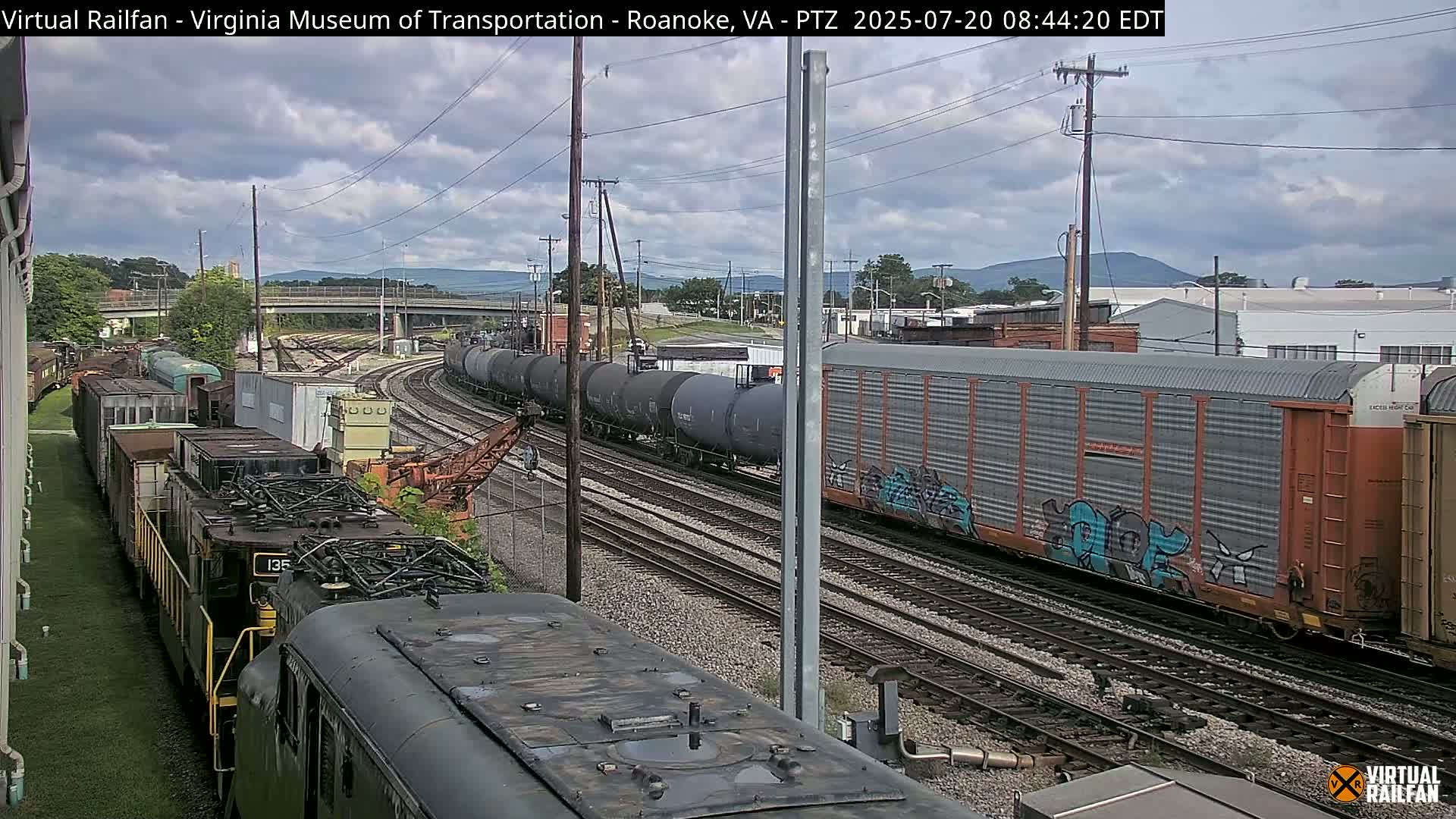 Roanoke Train Depot & Railroad Live Cam - Roanoke, Virginia, USA 